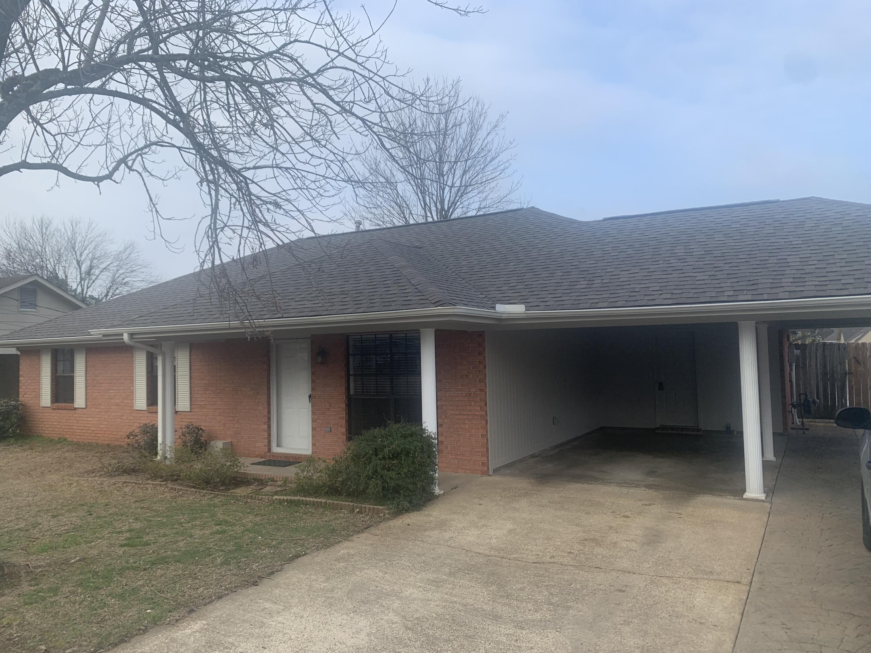 226 Green Hollow Cir