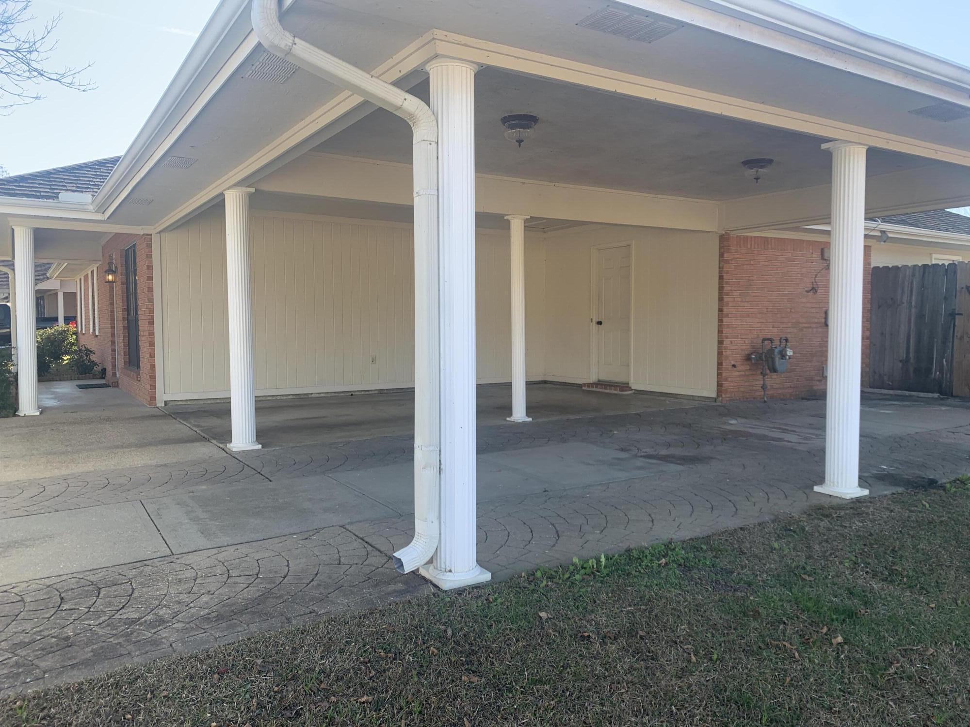 226 Green Hollow Cir