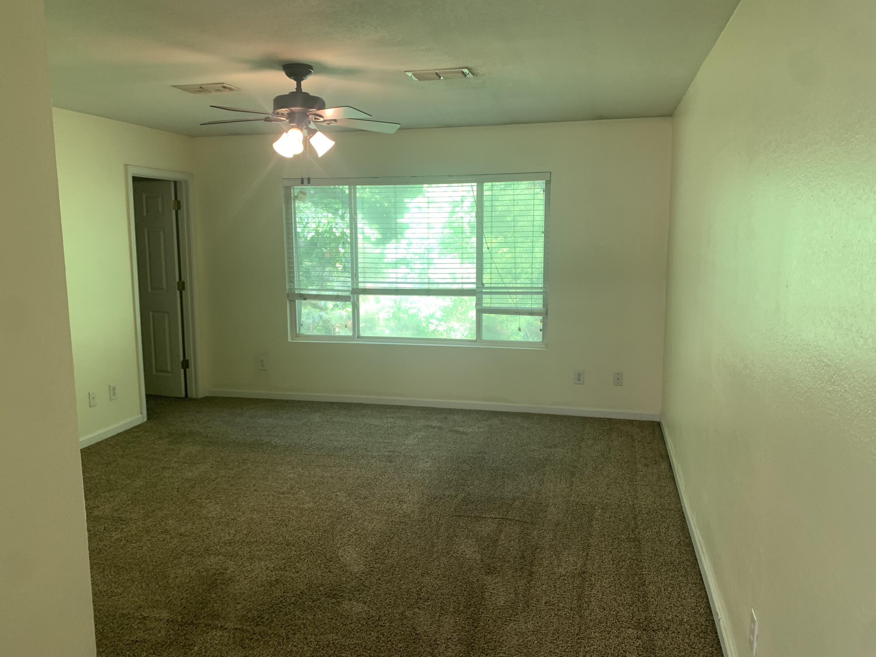 413-423 N McCrary Road