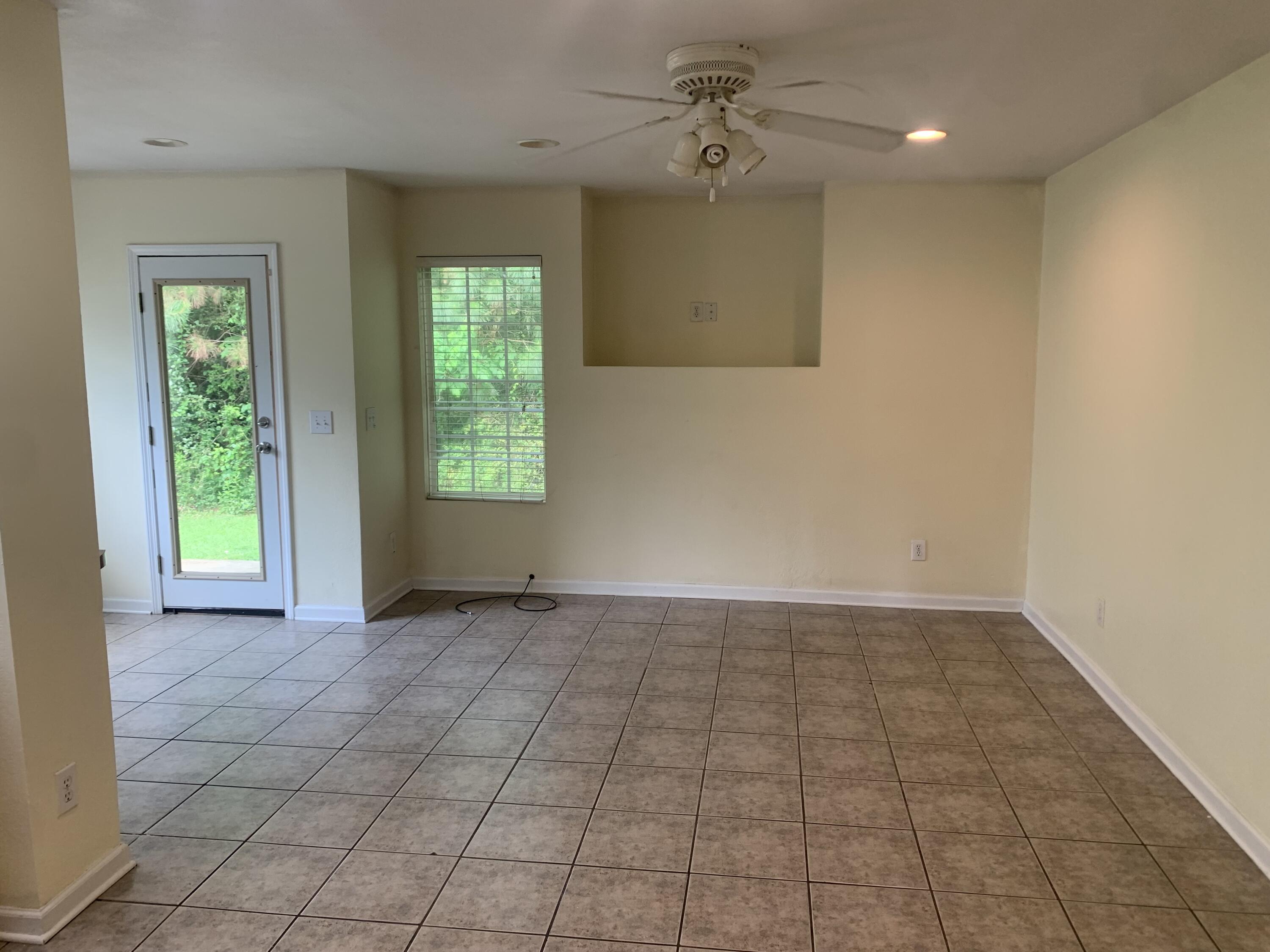 413-423 N McCrary Road