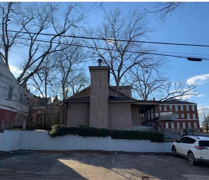 219 N 8th Street