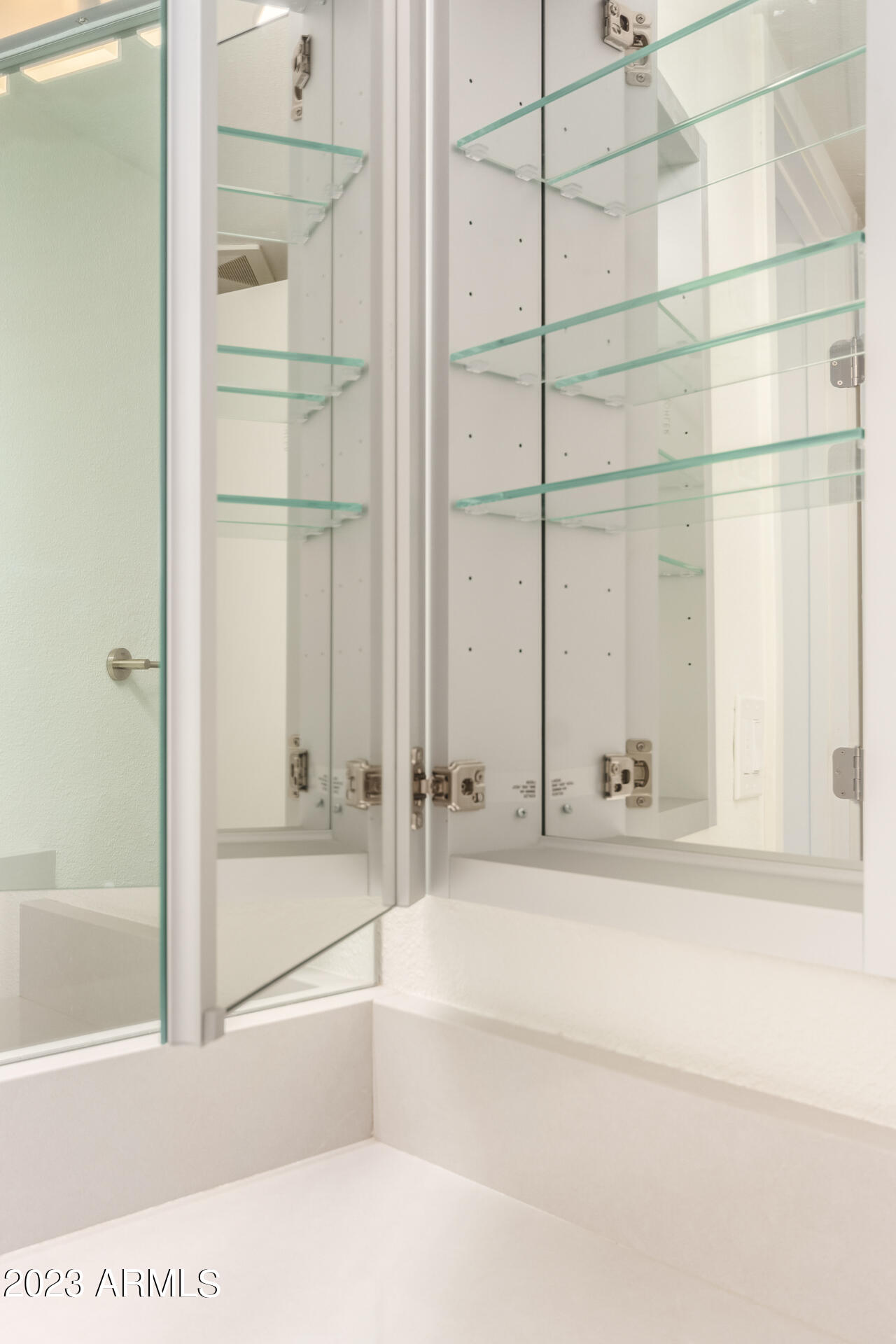 827 E COCHISE Drive Unit: B