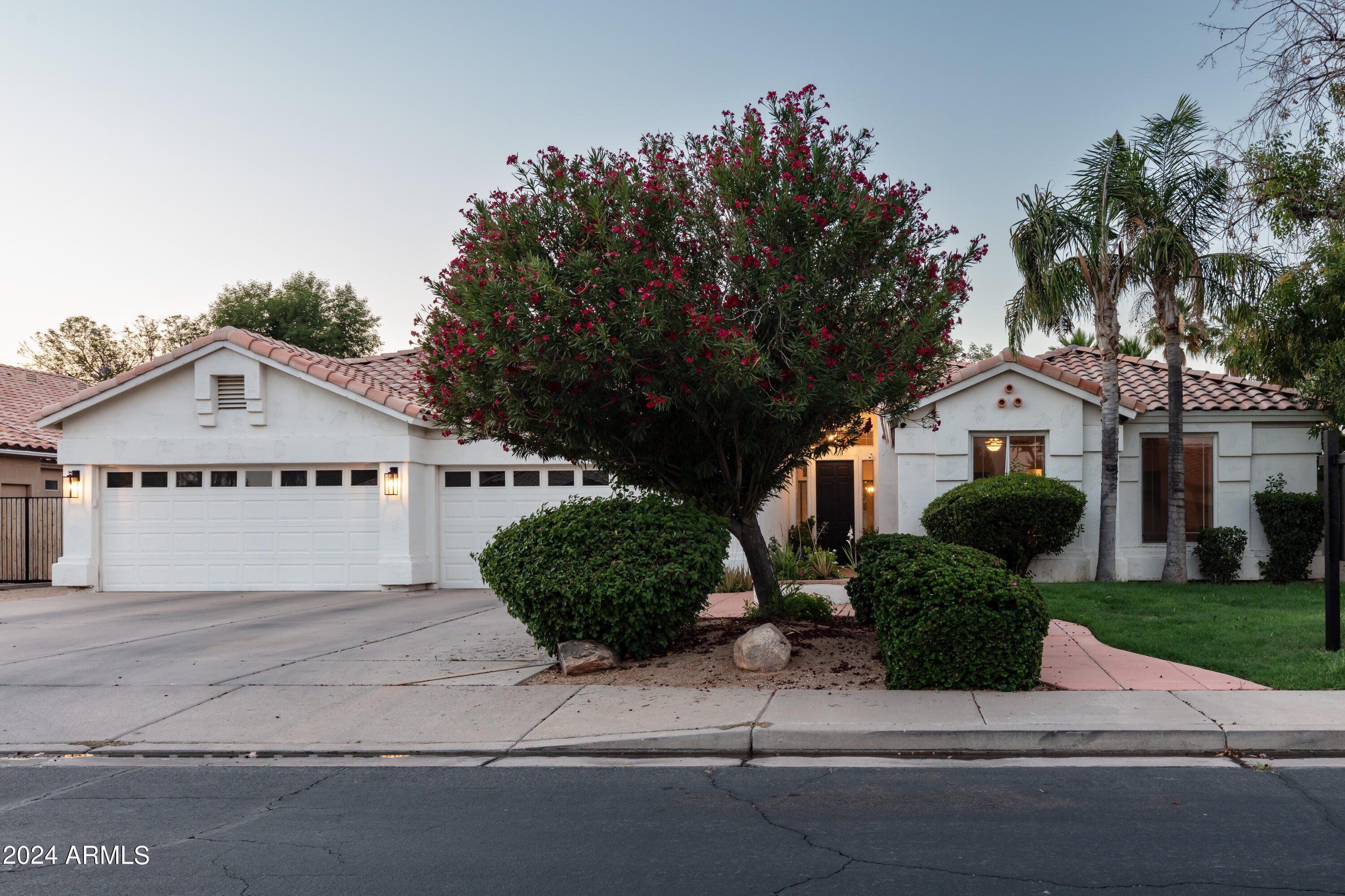 2134 E VICTOR Road