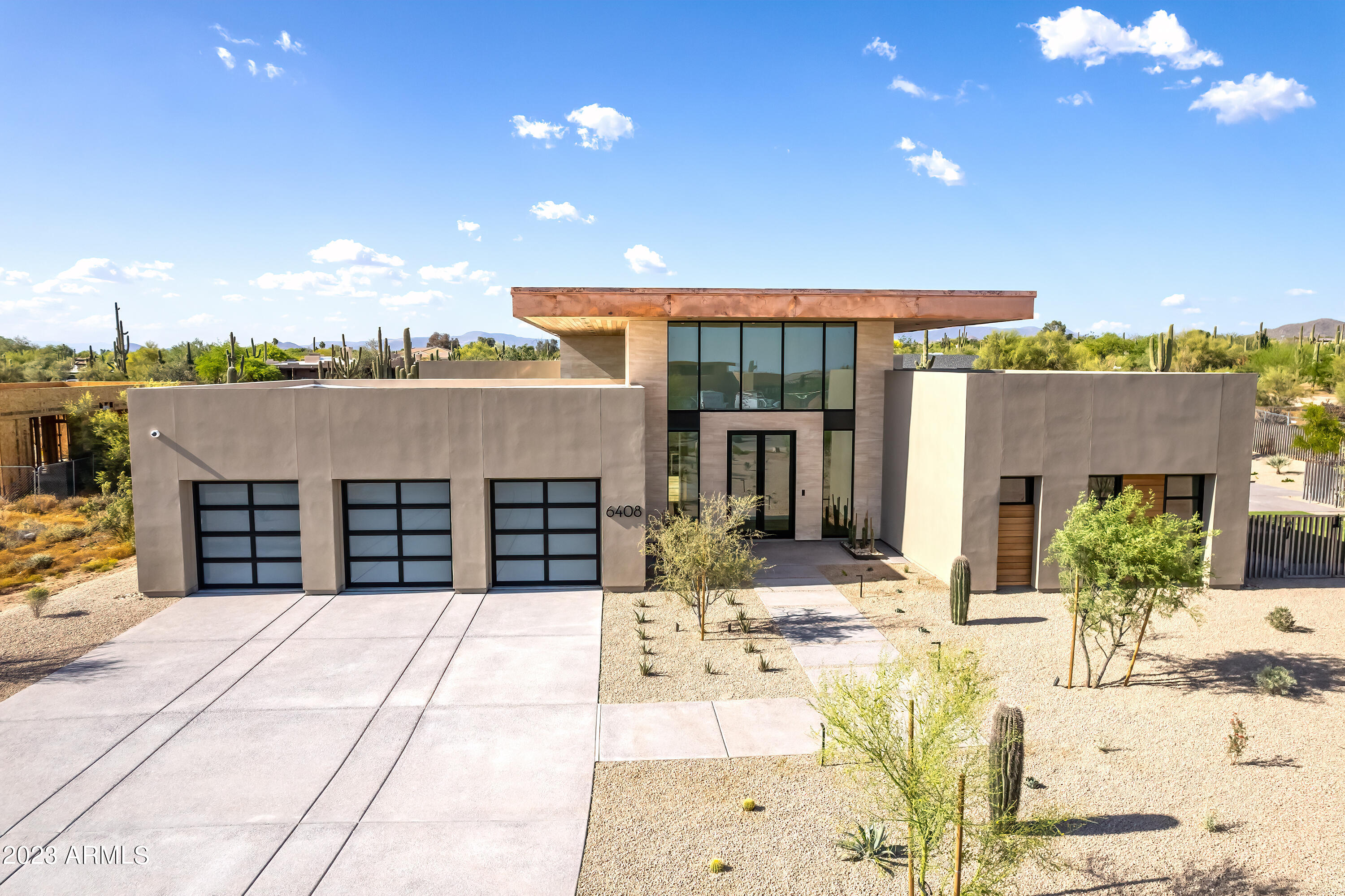 6409 E Lomas Verdes Drive