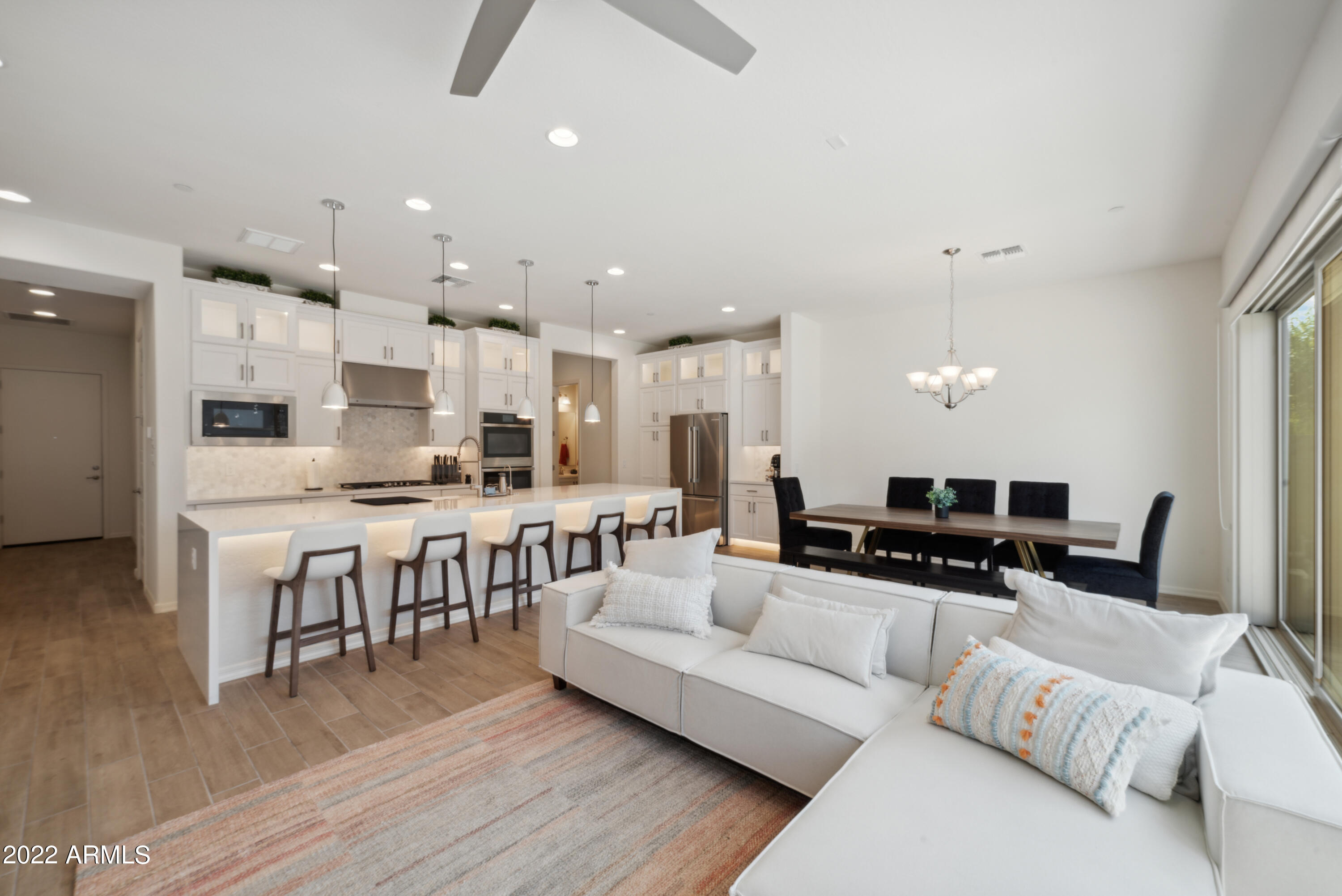 1913 W KINFIELD Trail