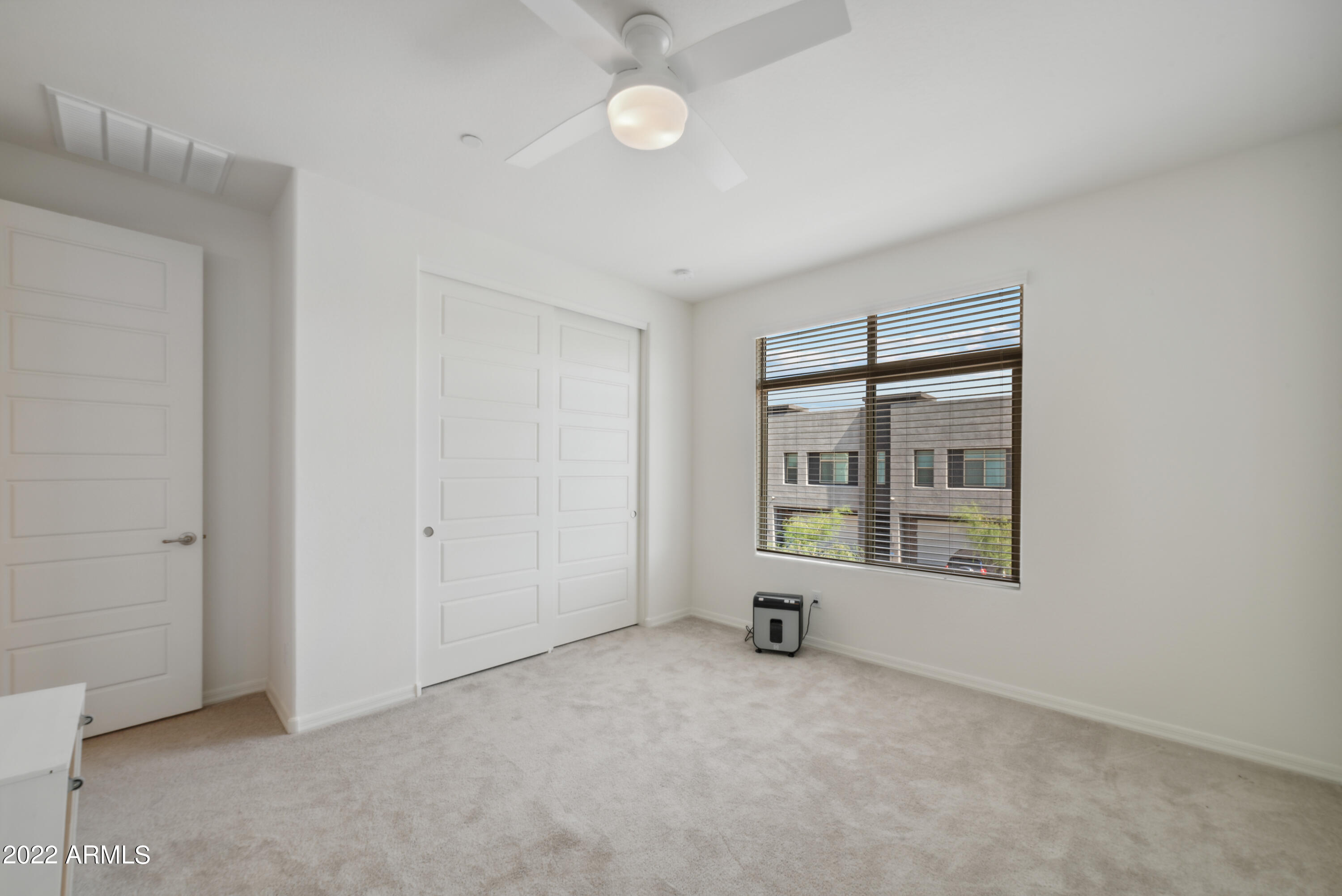 1913 W KINFIELD Trail