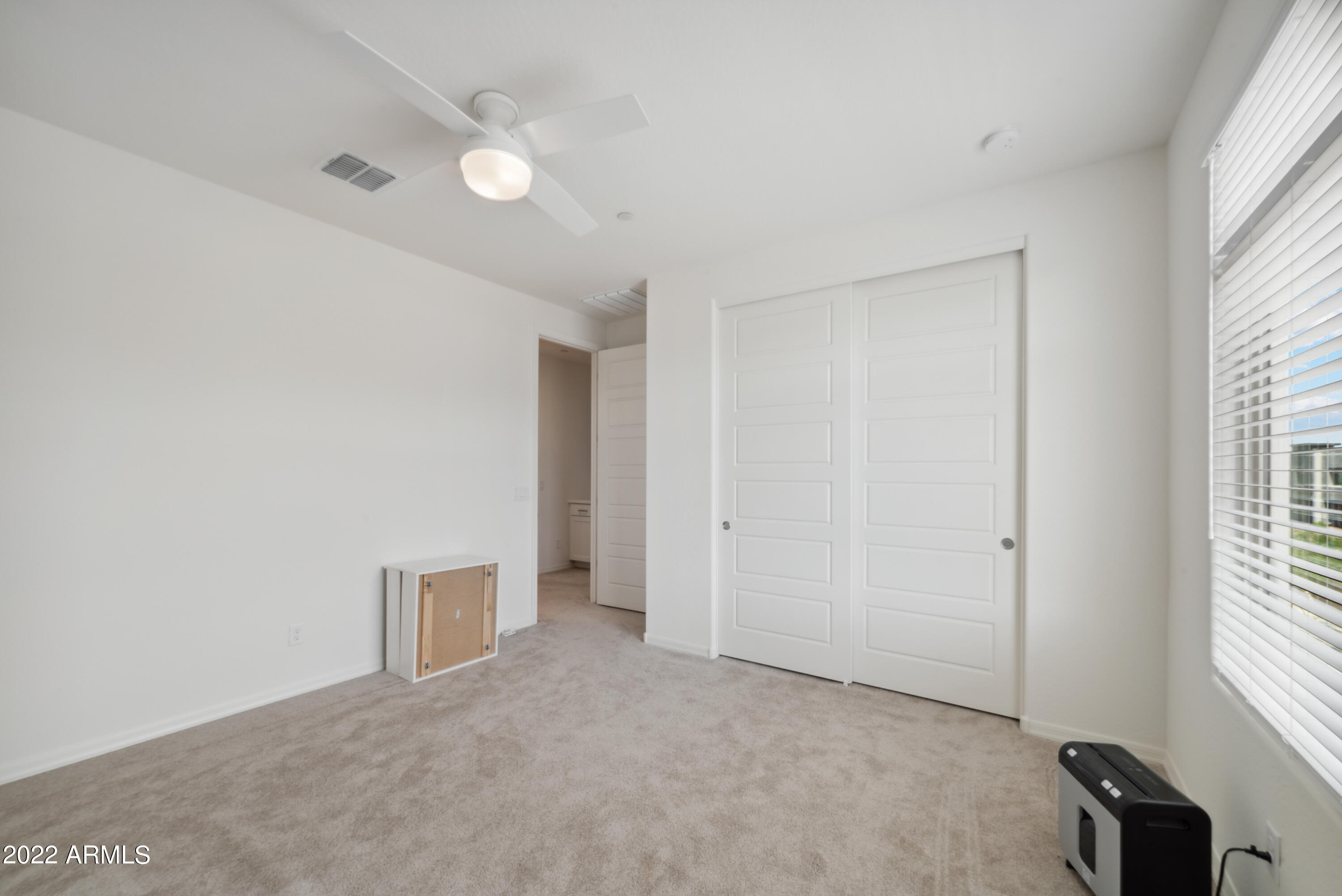 1913 W KINFIELD Trail