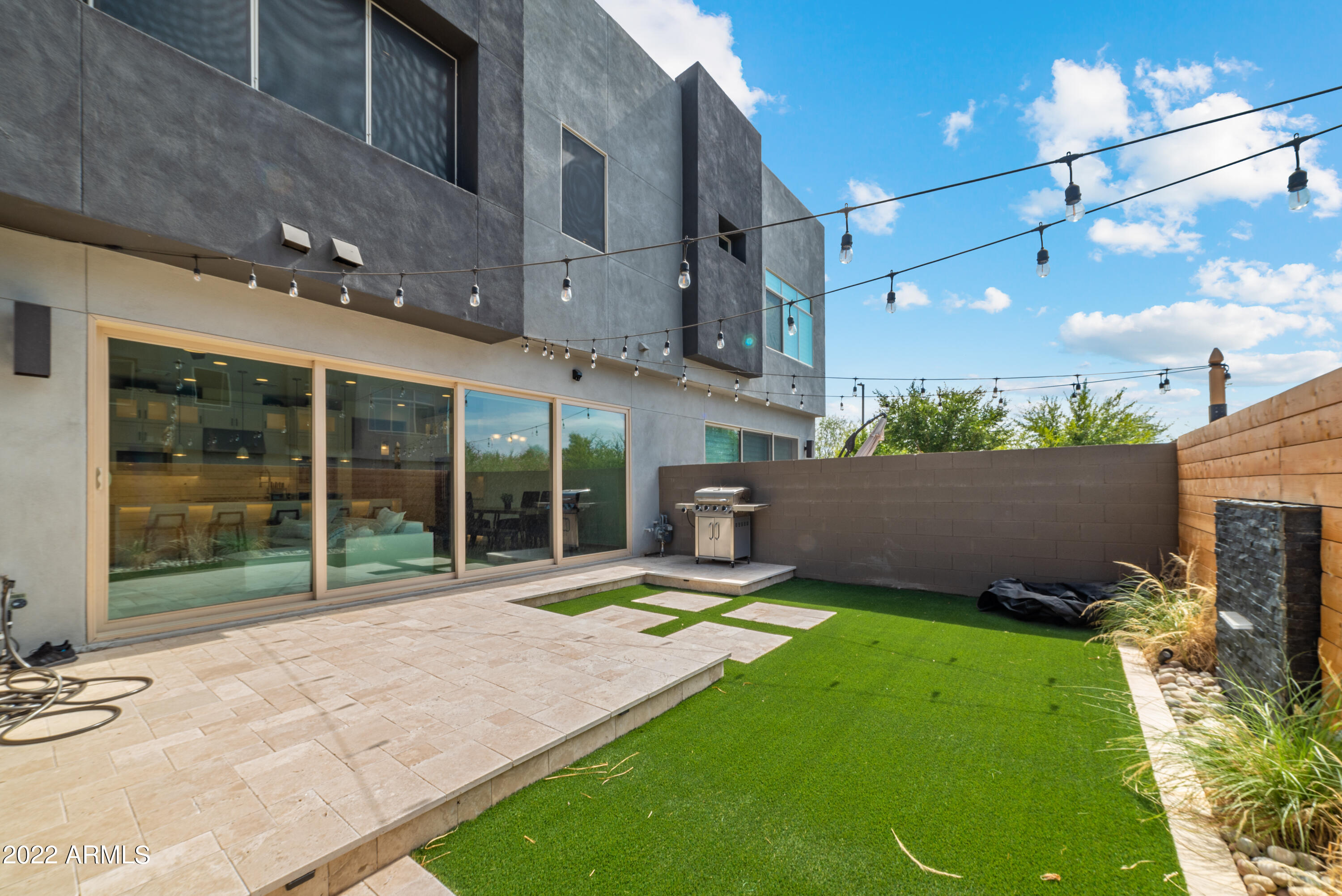 1913 W KINFIELD Trail