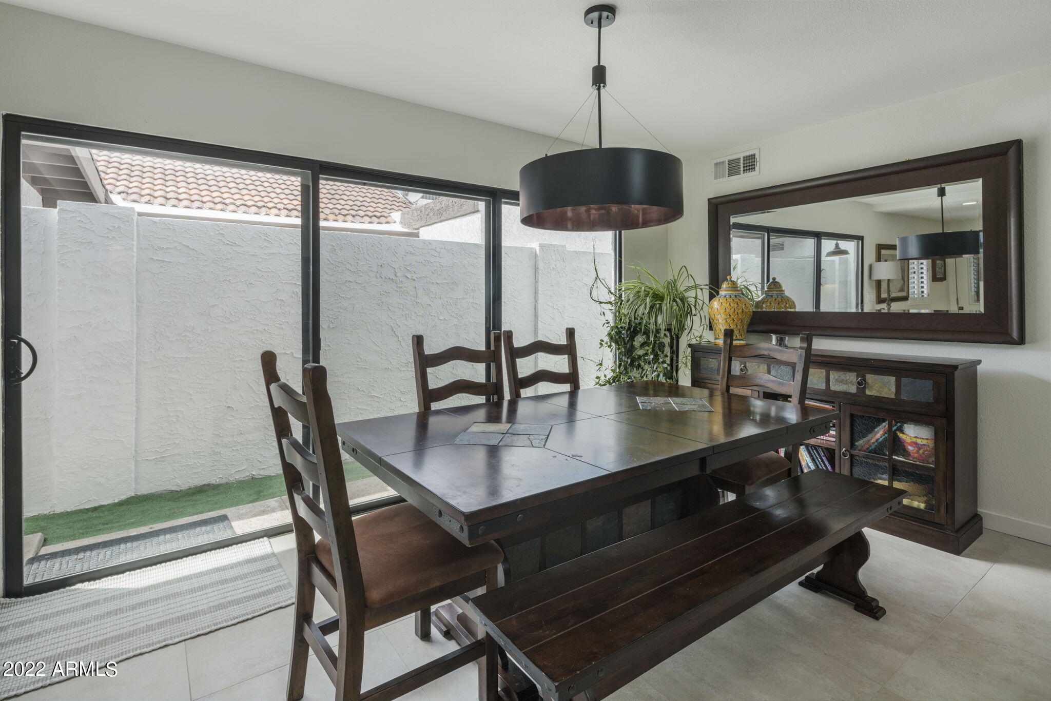 8746 E VIA TAZ NORTE