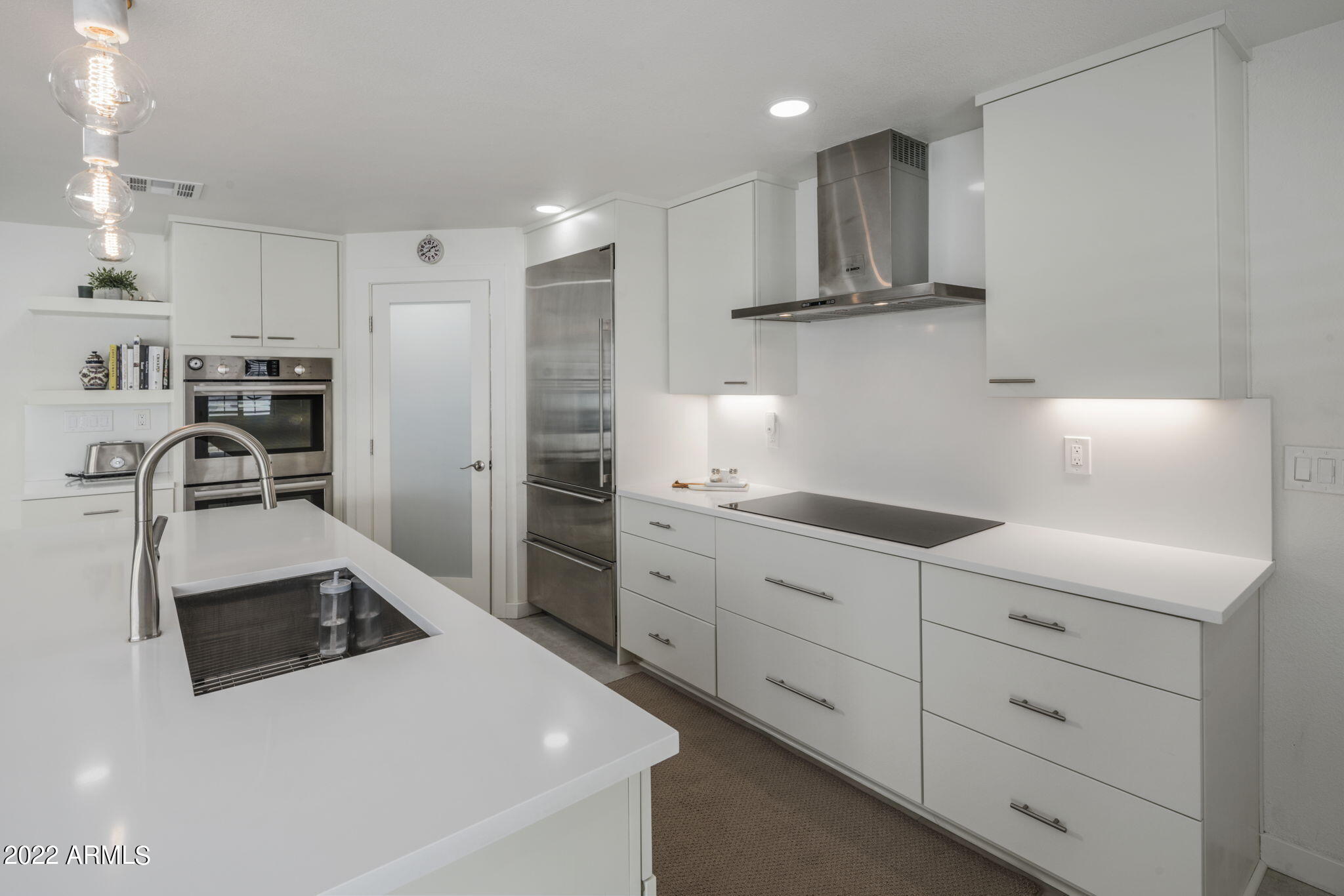 8746 E VIA TAZ NORTE