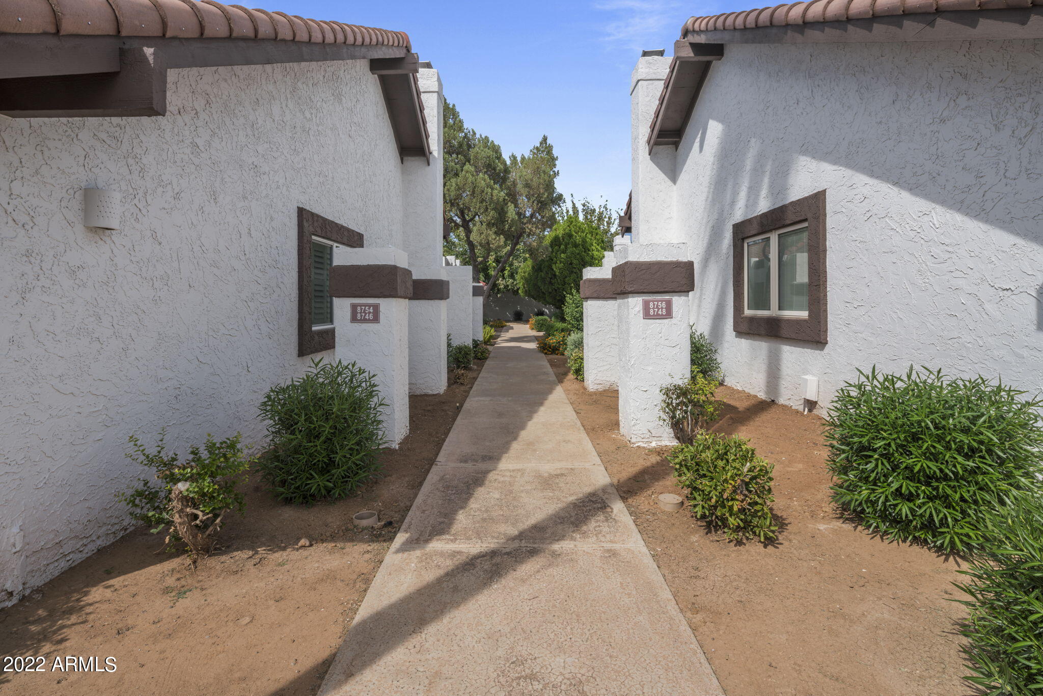 8746 E VIA TAZ NORTE