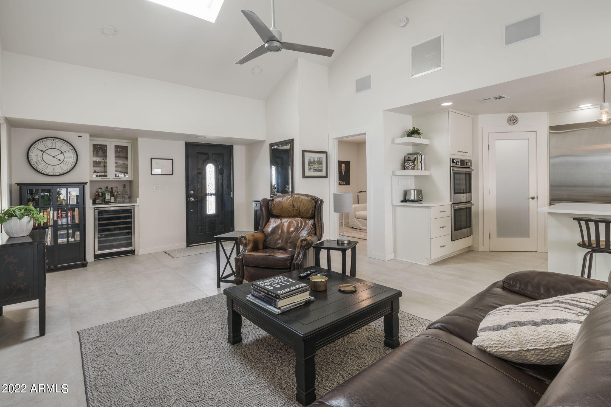 8746 E VIA TAZ NORTE