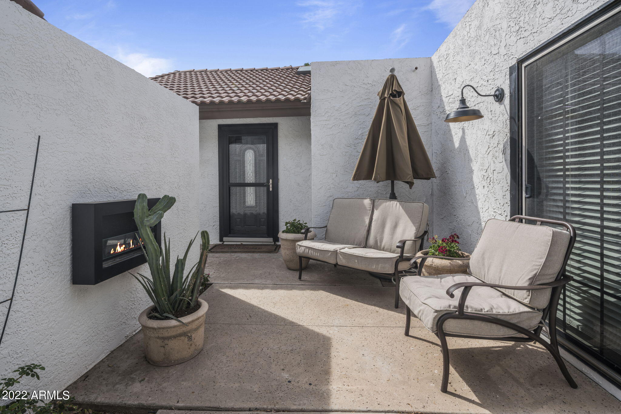 8746 E VIA TAZ NORTE