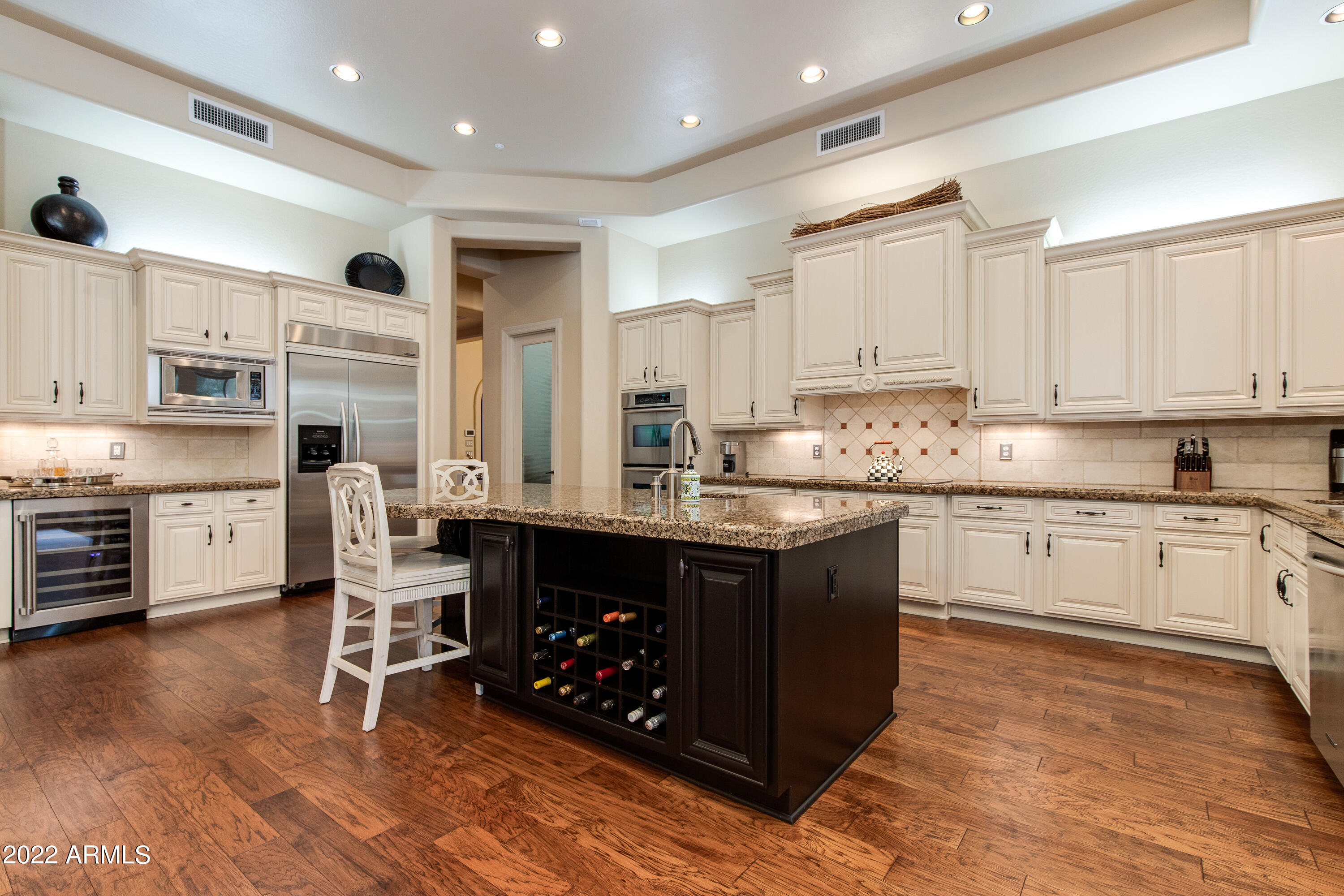 2739 E Redfield Road