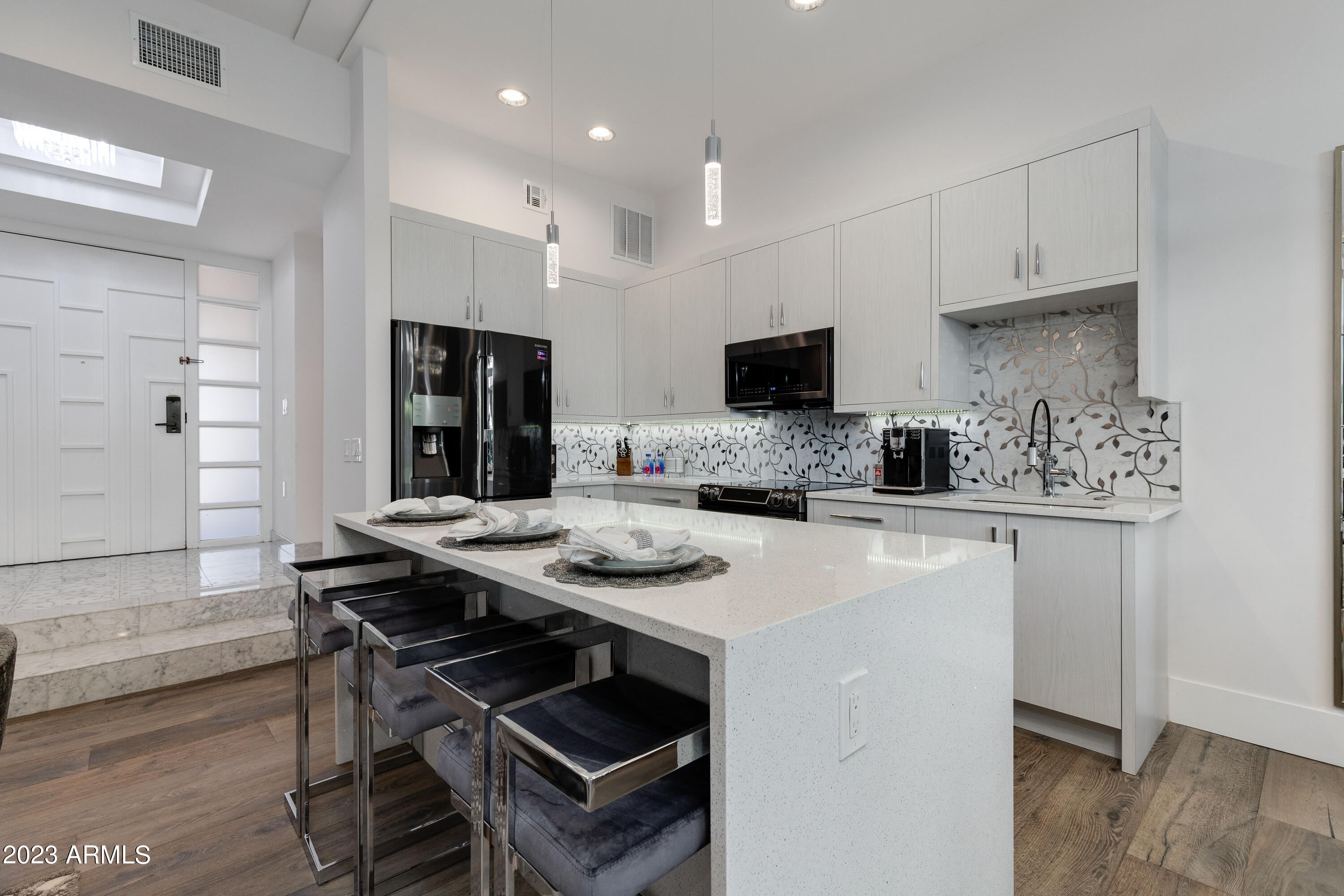 2802 E CAMINO ACEQUIA Drive, 7