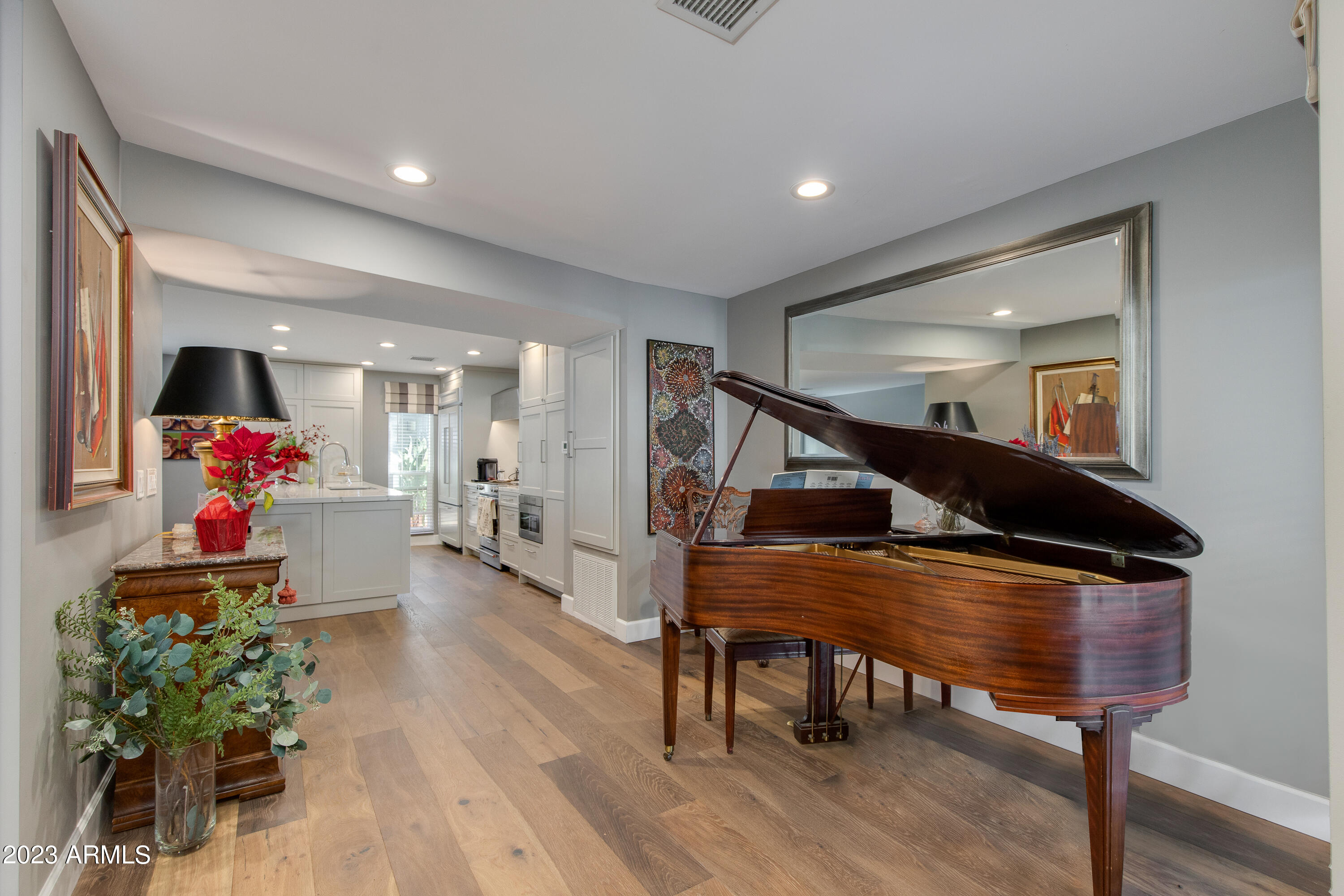5207 N 24TH Street, 103
