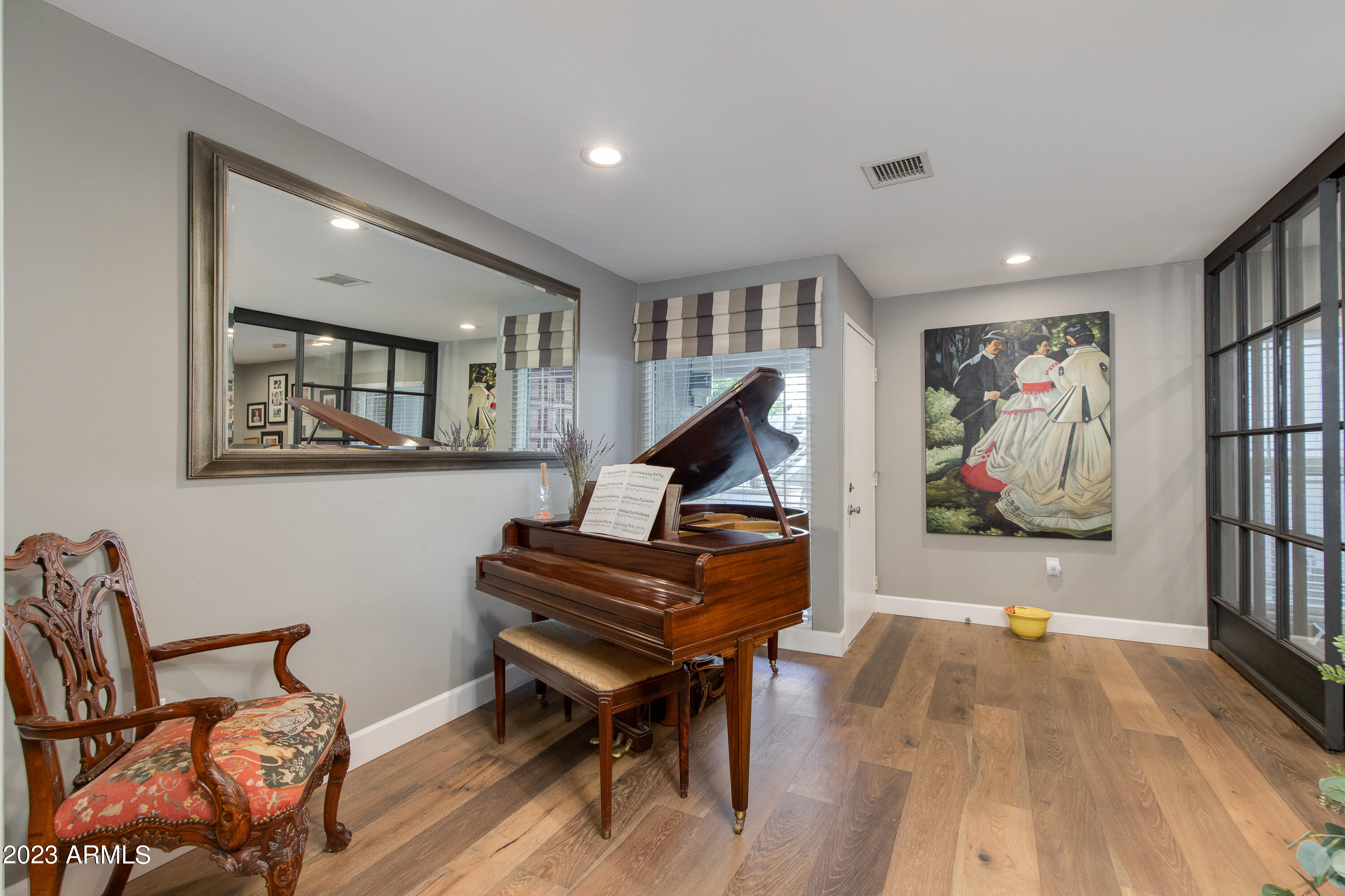 5207 N 24TH Street, 103