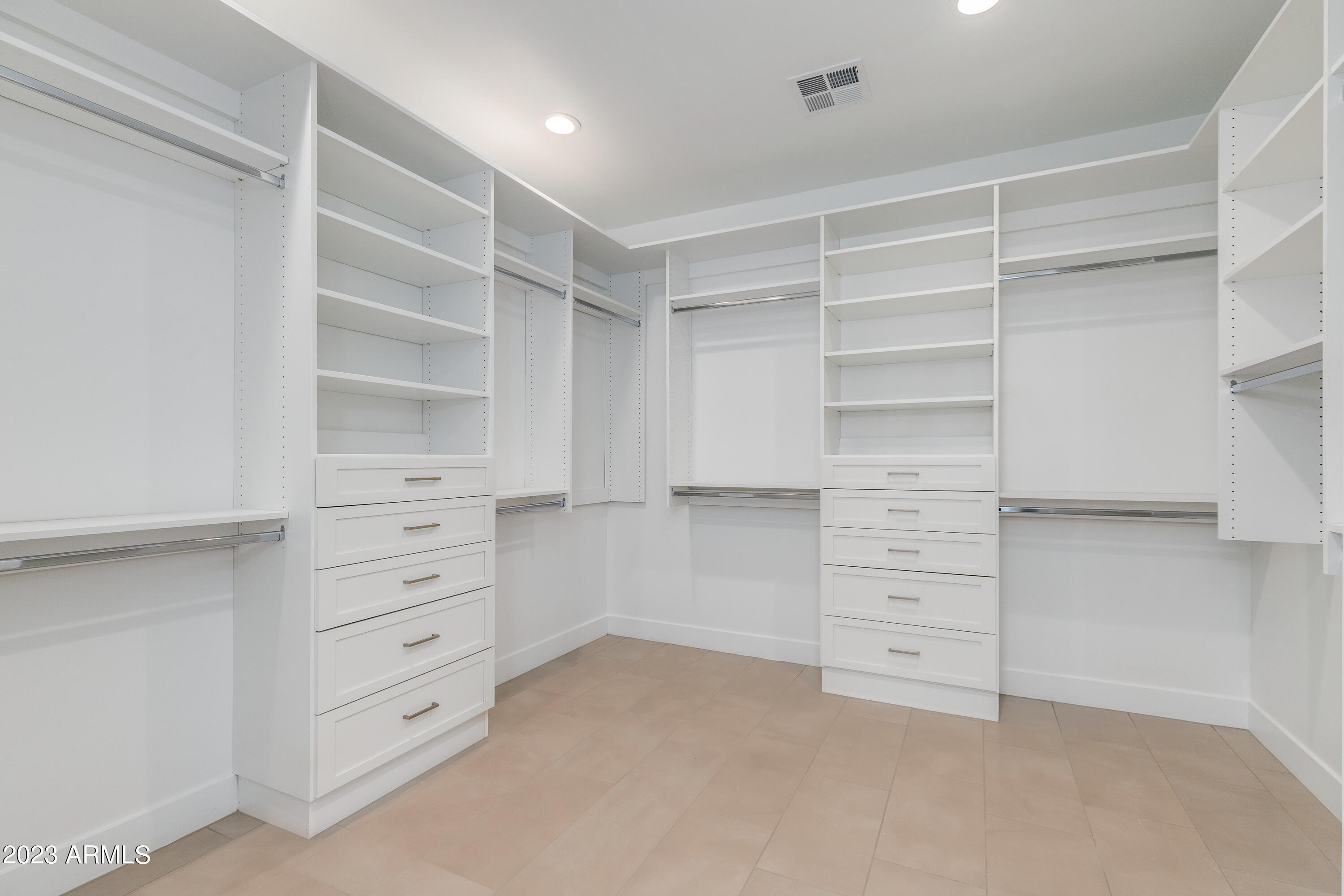 4003 E HAZELWOOD Street