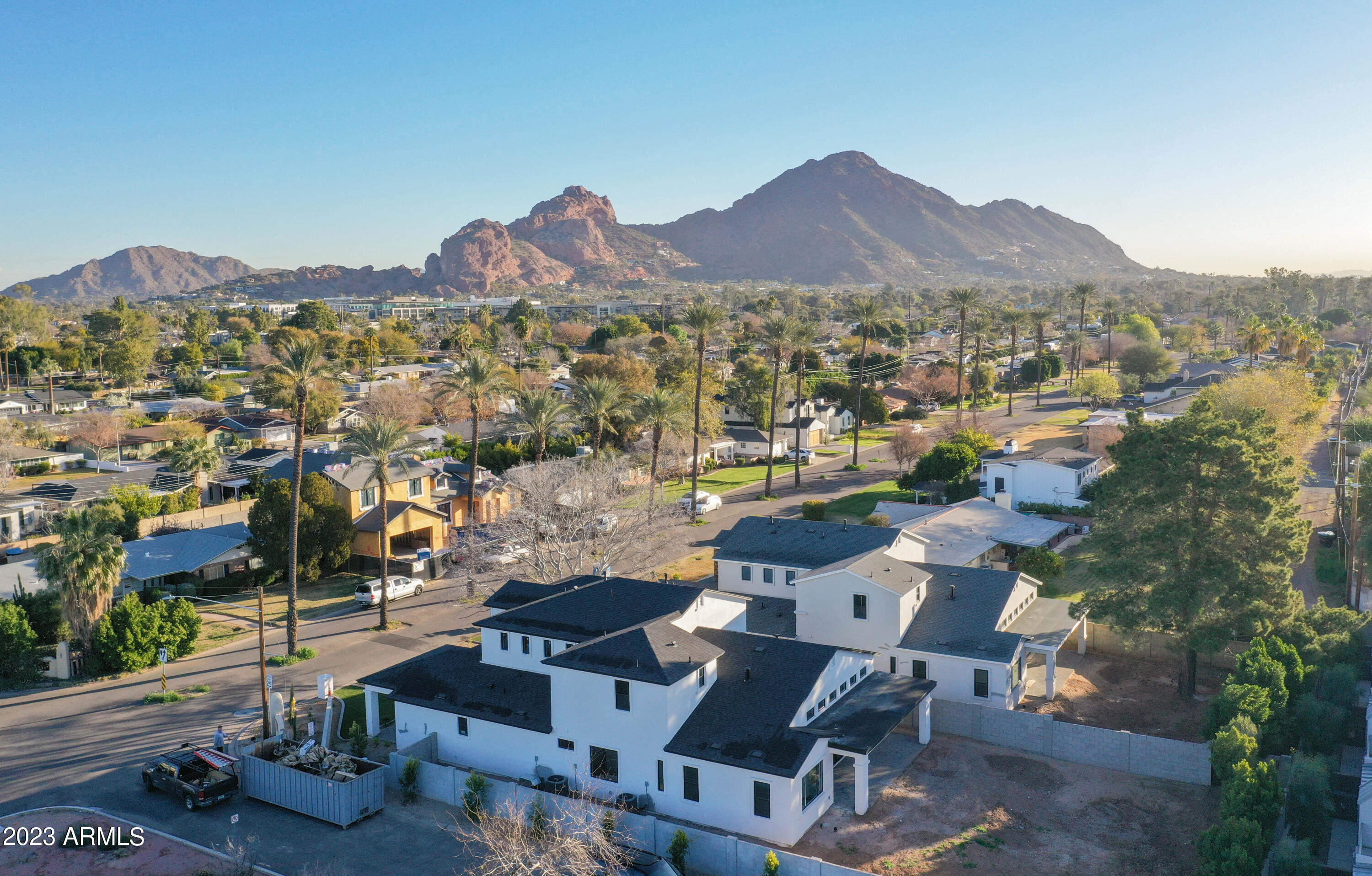 4007 E Hazelwood Street