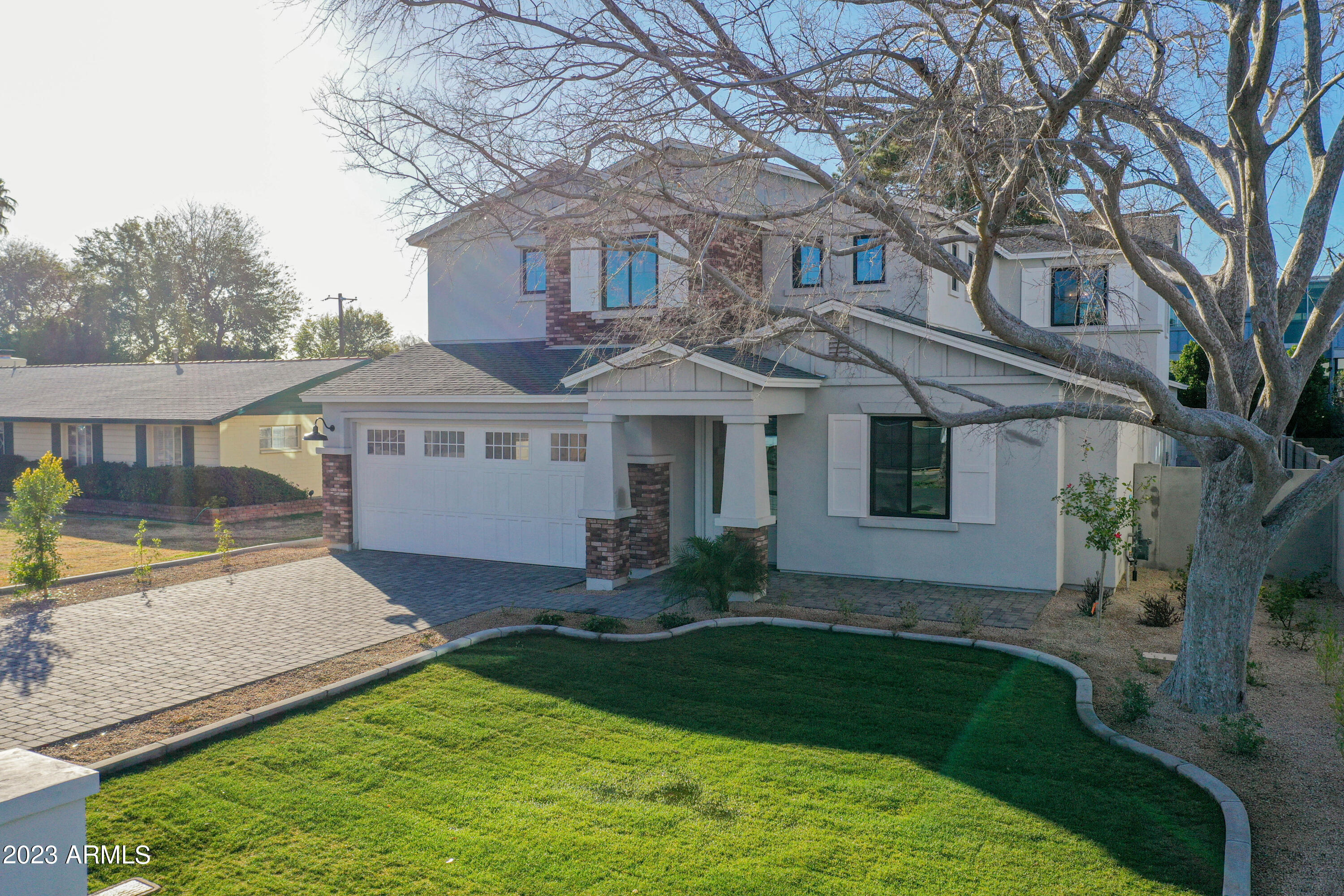 4007 E Hazelwood Street