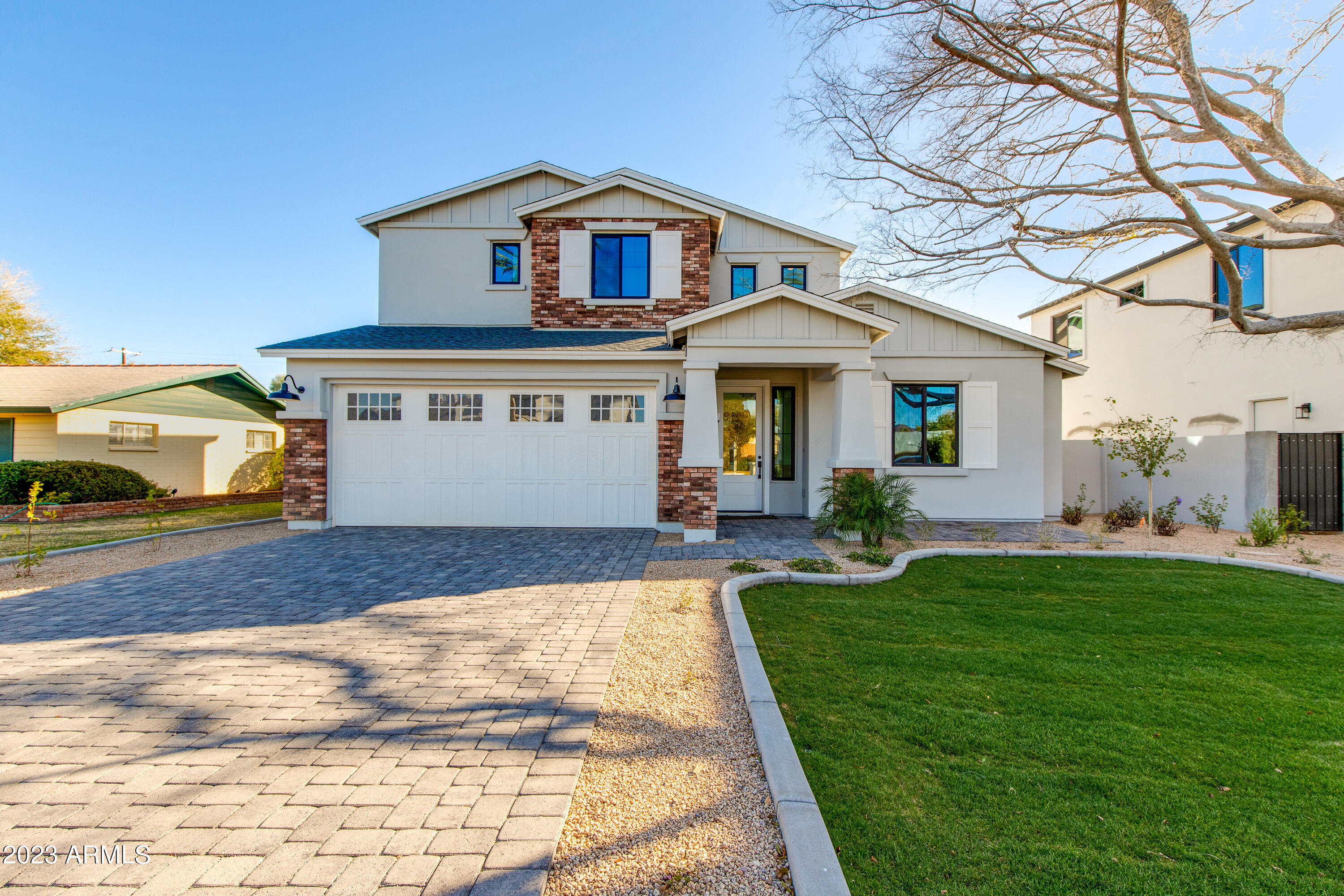 4007 E Hazelwood Street