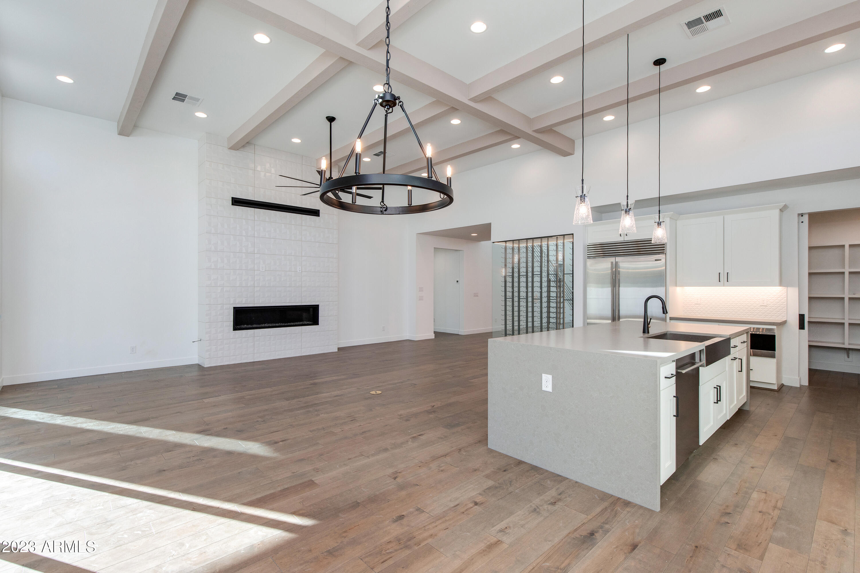 4007 E Hazelwood Street