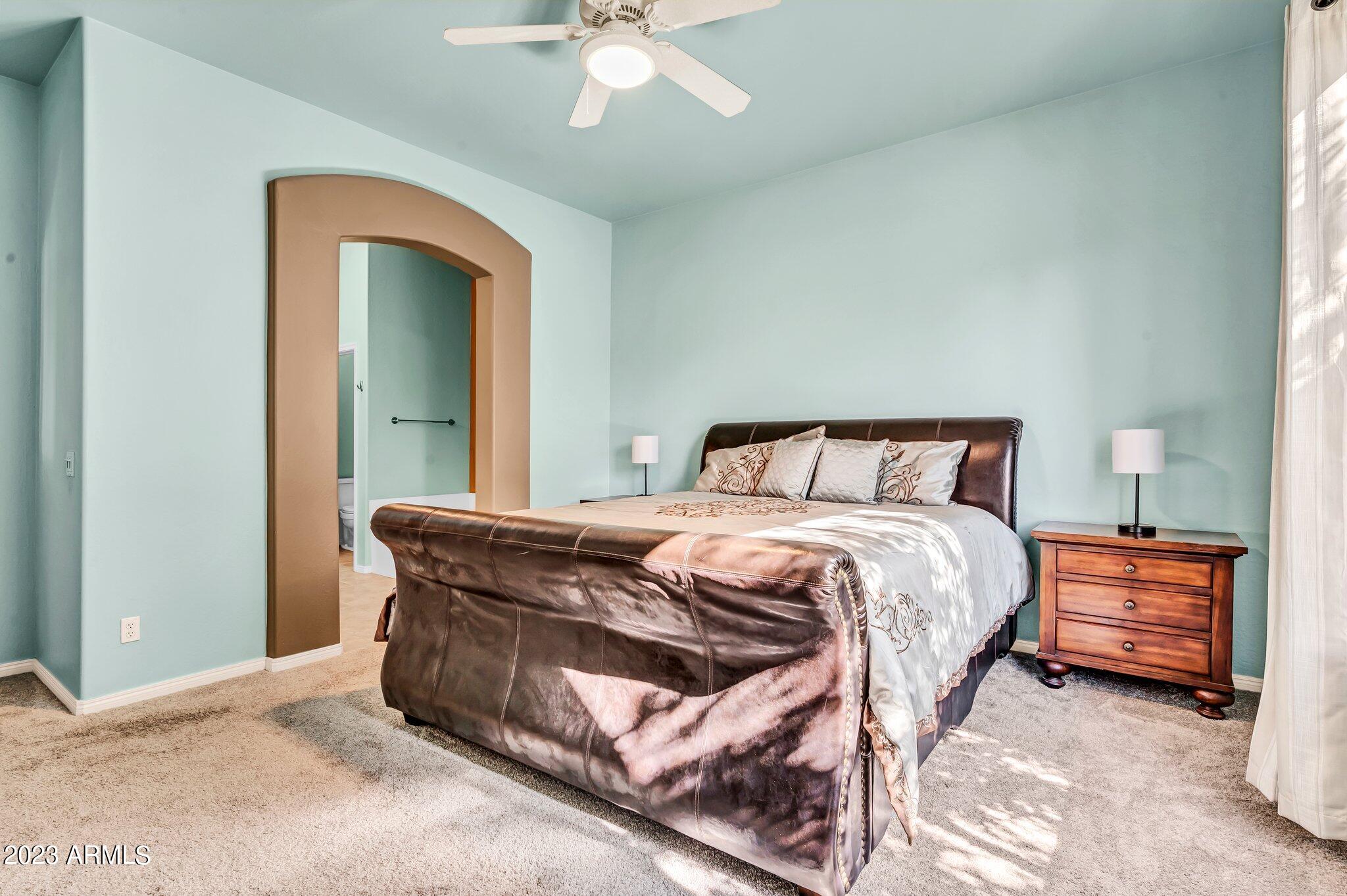 3131 E LEGACY Drive, 1087