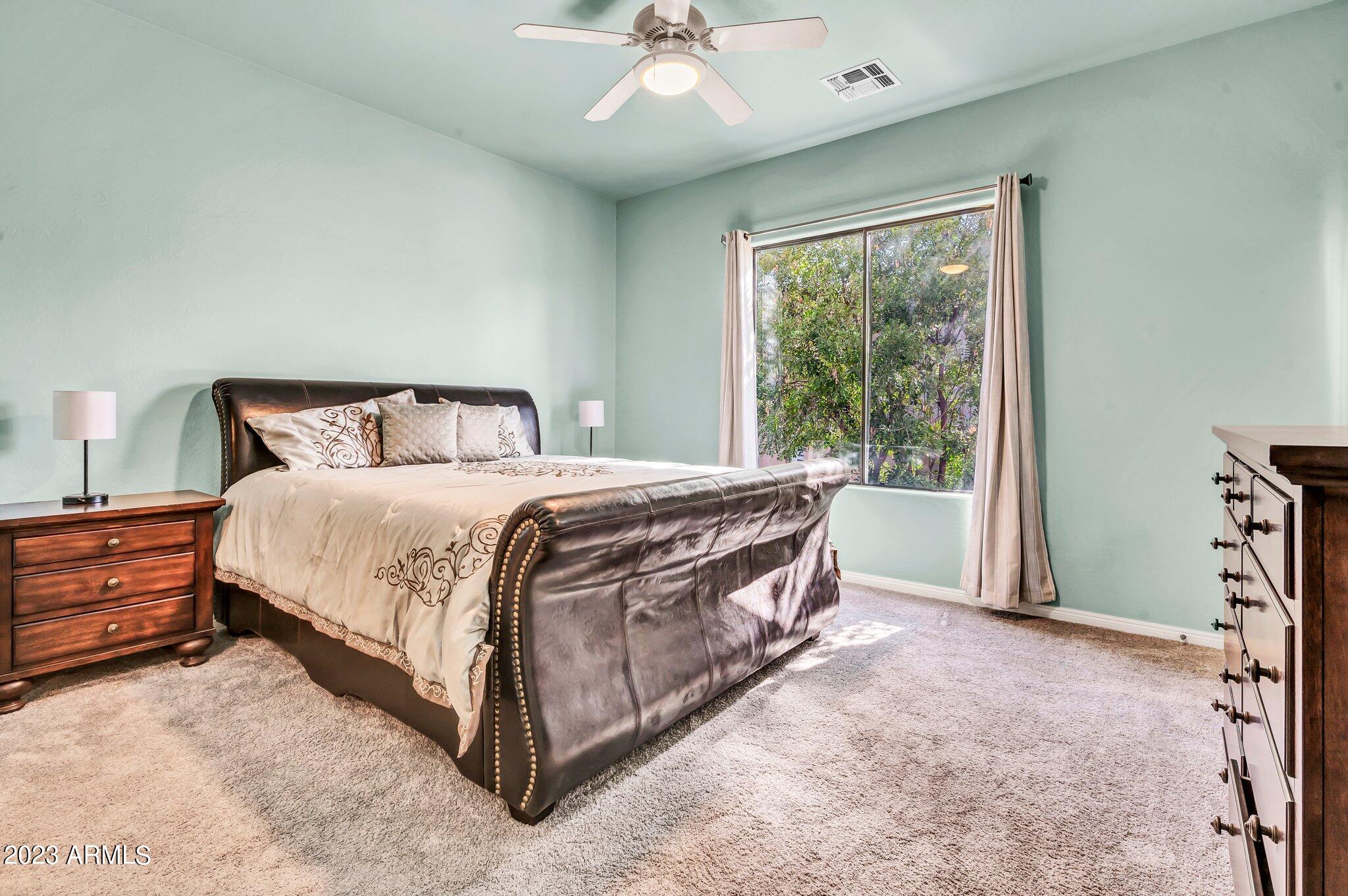 3131 E LEGACY Drive, 1087