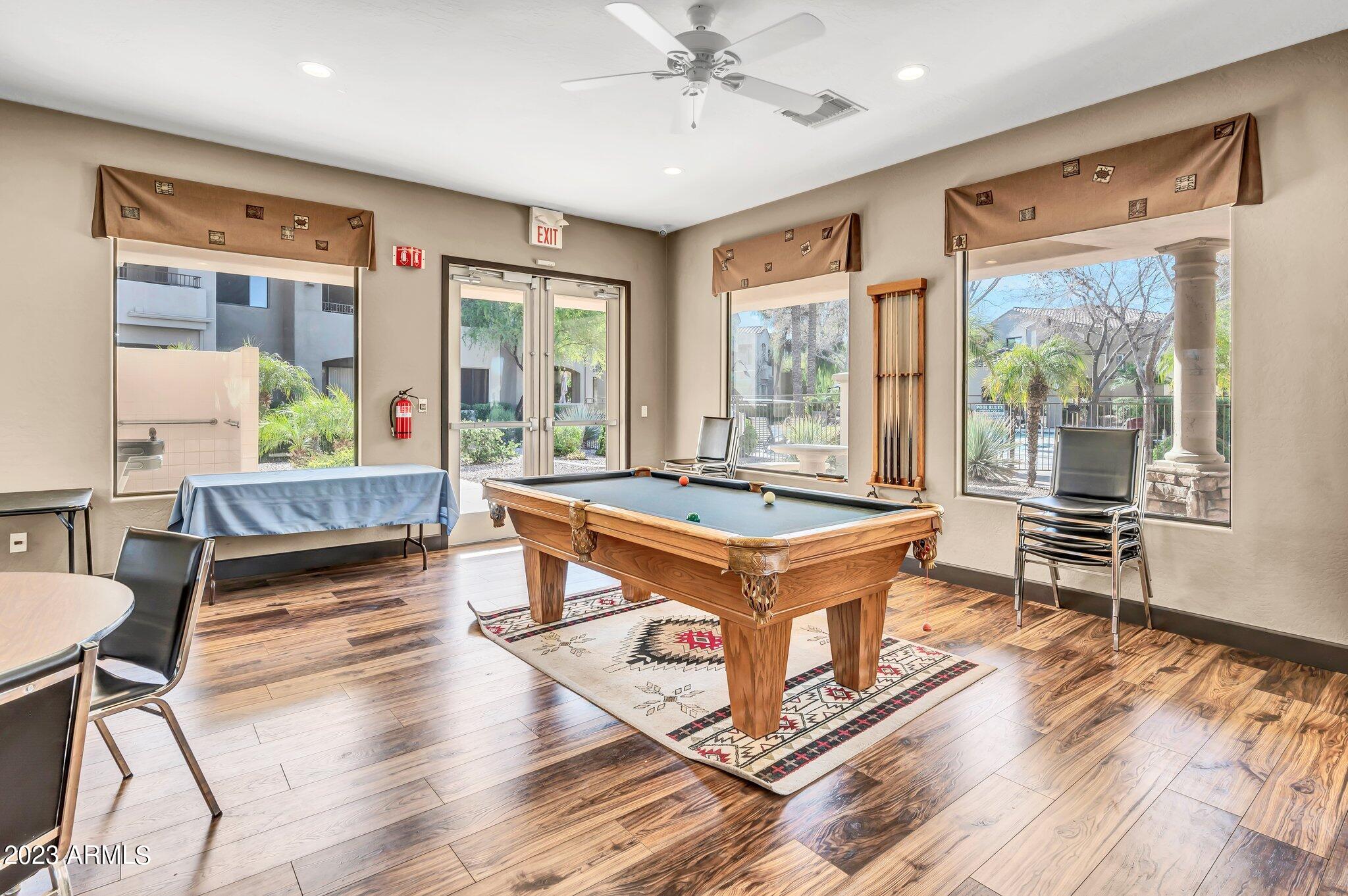 3131 E LEGACY Drive, 1087