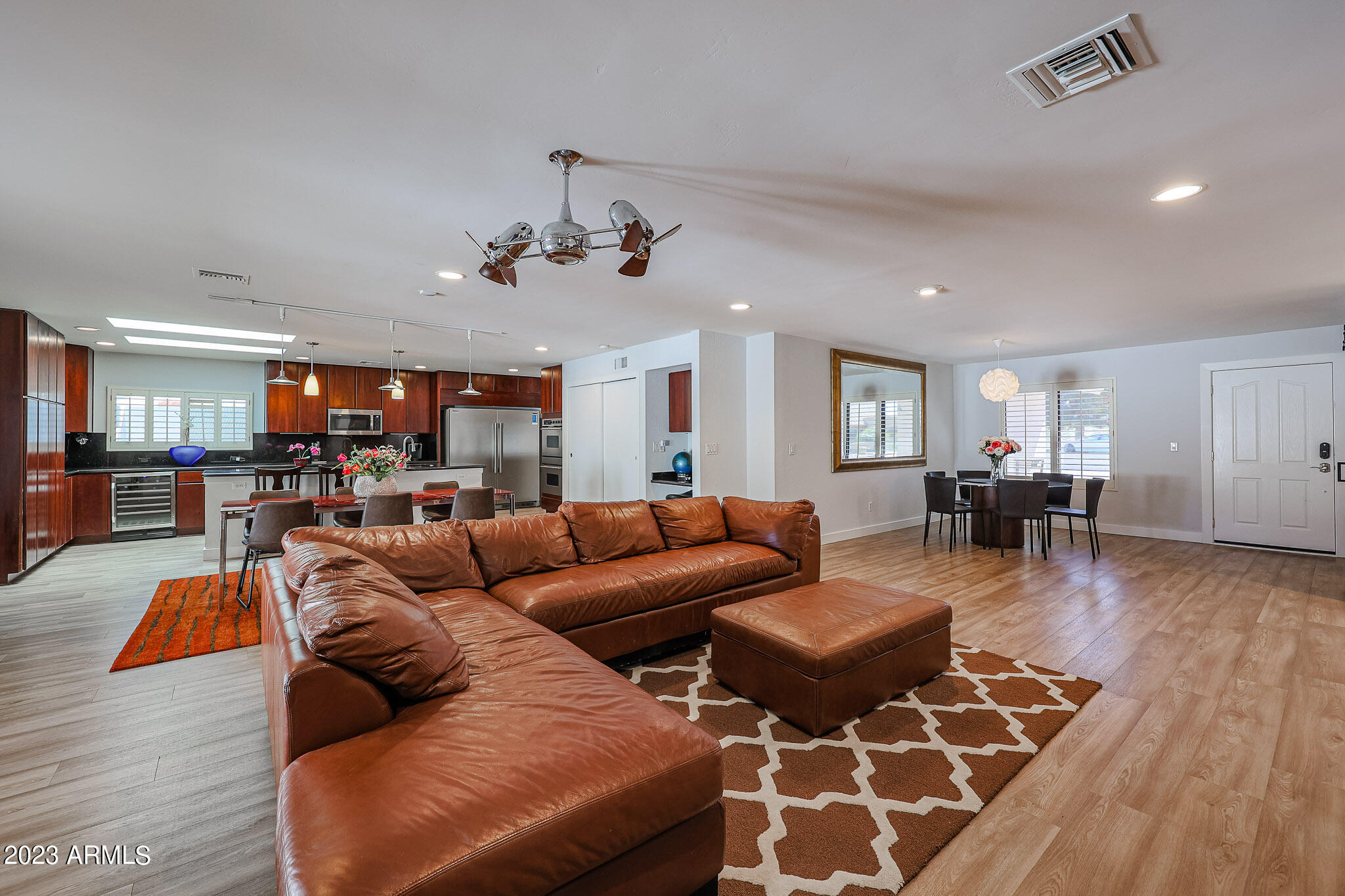 8140 N DREAMY DRAW Drive