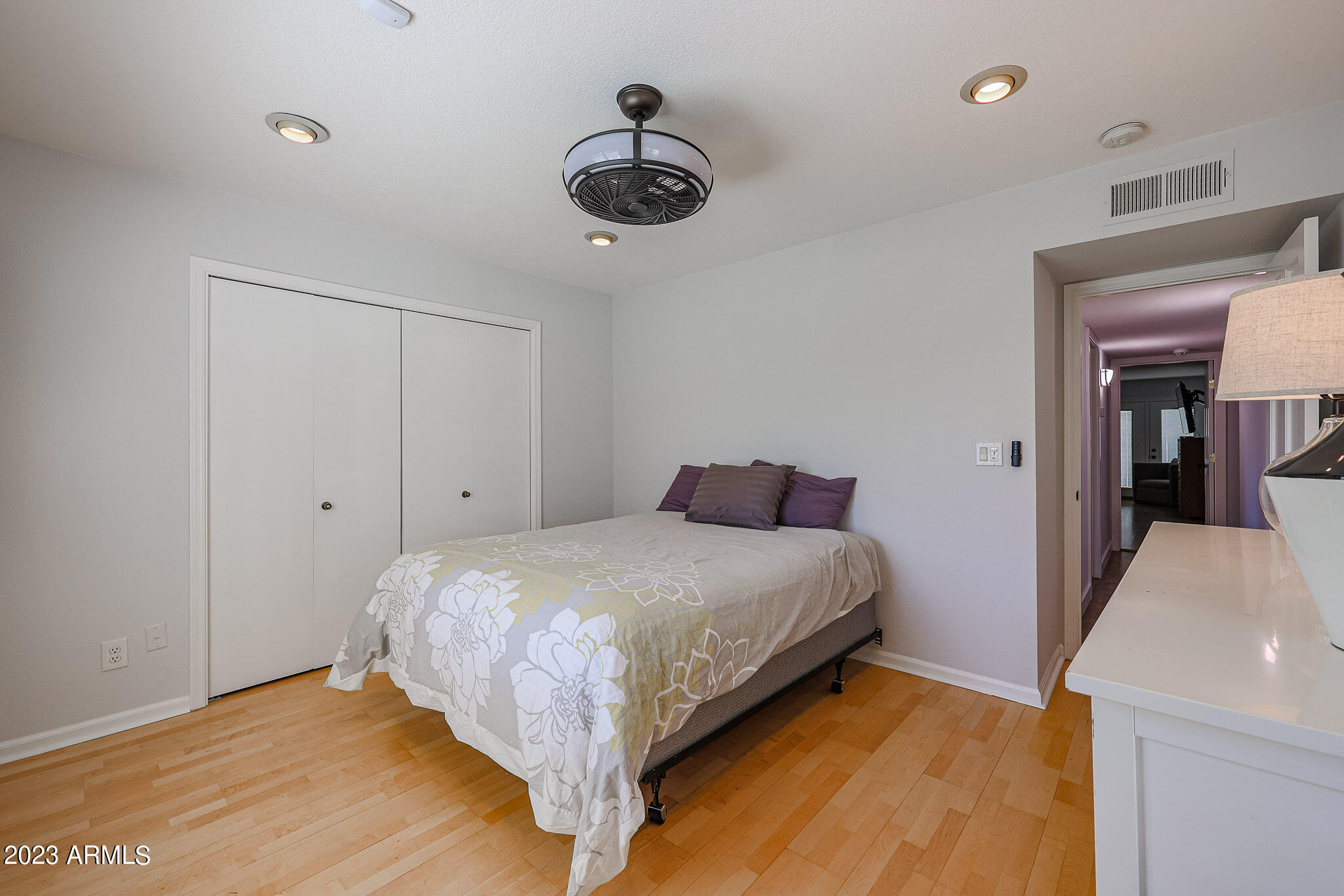 8140 N DREAMY DRAW Drive
