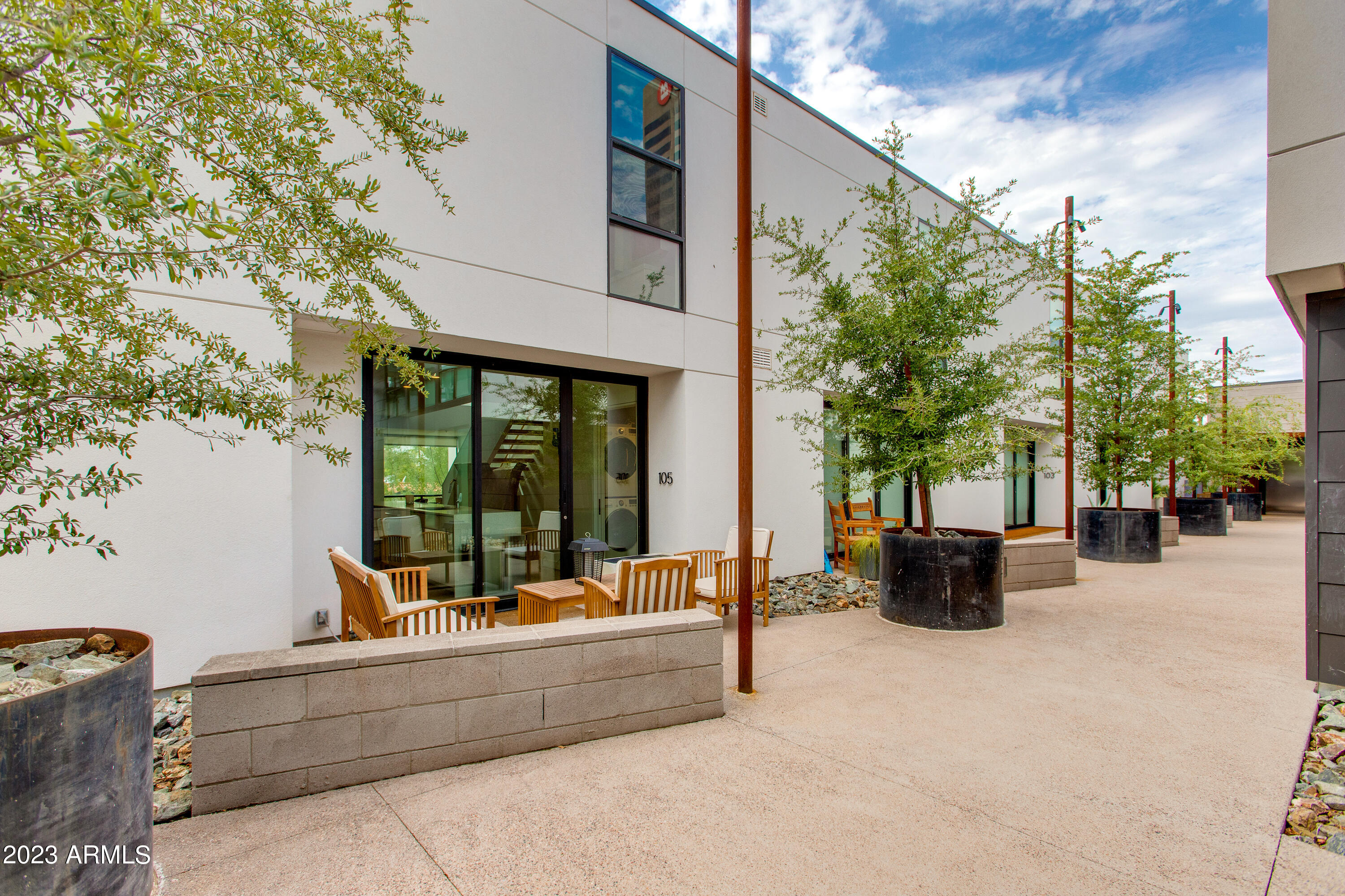 1717 N 1ST Avenue, 105