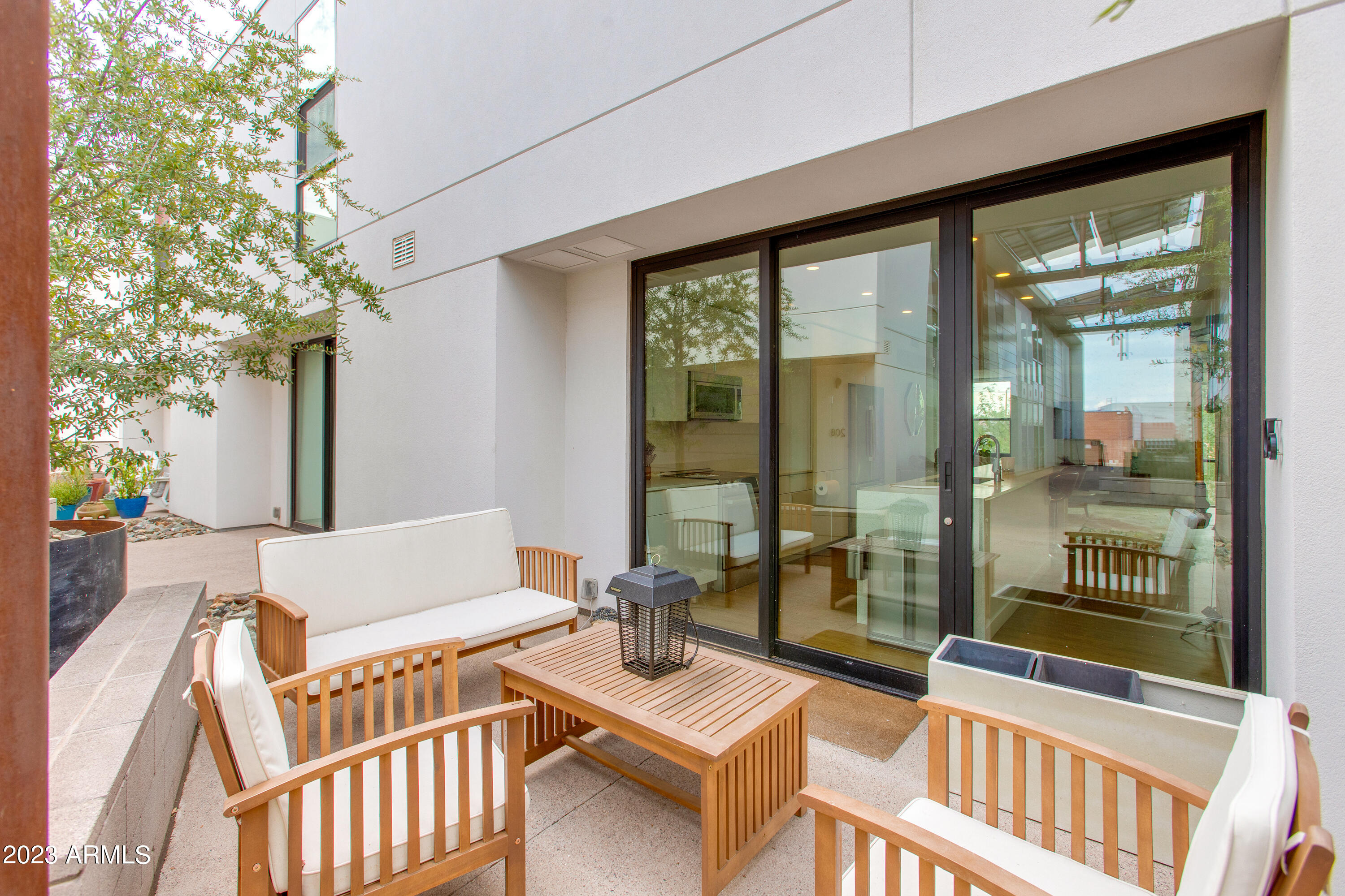 1717 N 1ST Avenue, 105