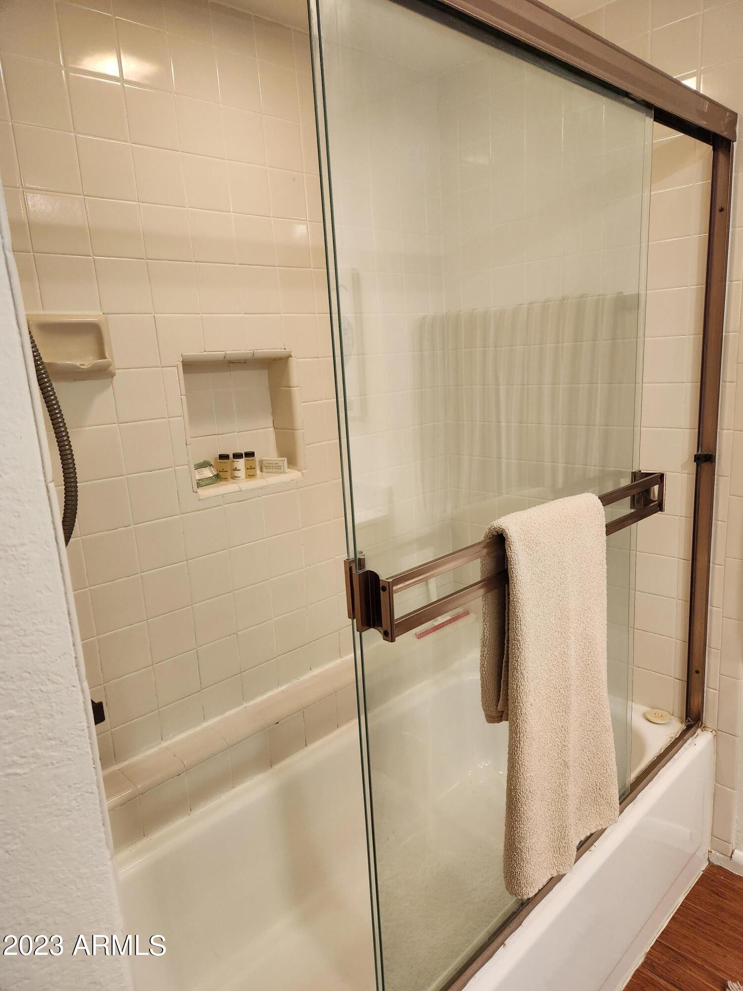 7557 N DREAMY DRAW Drive, 184