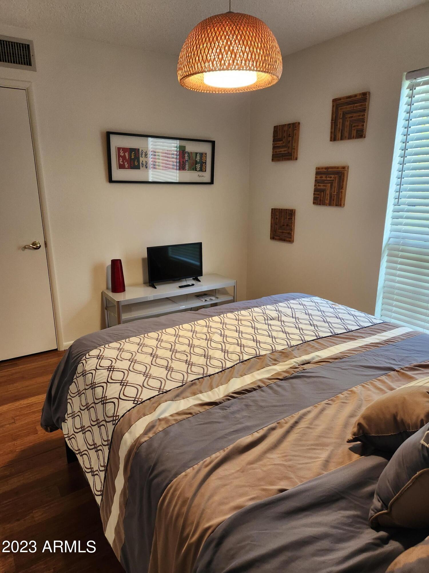 7557 N DREAMY DRAW Drive, 184