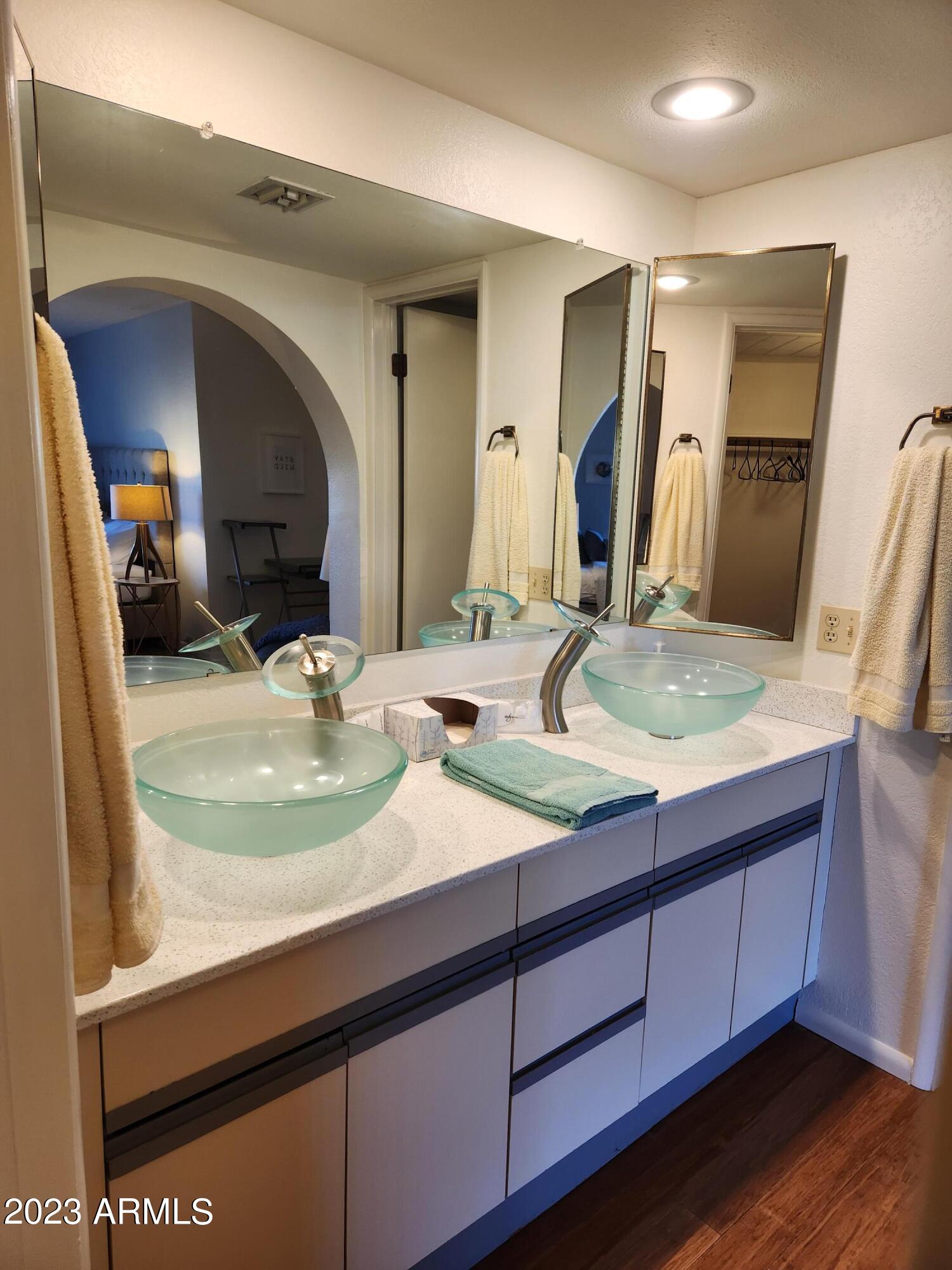 7557 N DREAMY DRAW Drive, 184