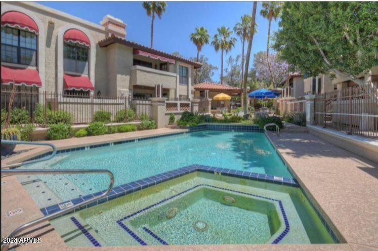 7557 N DREAMY DRAW Drive, 184