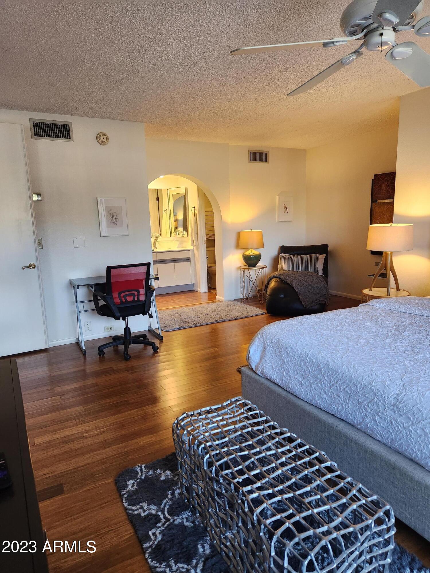 7557 N DREAMY DRAW Drive, 184