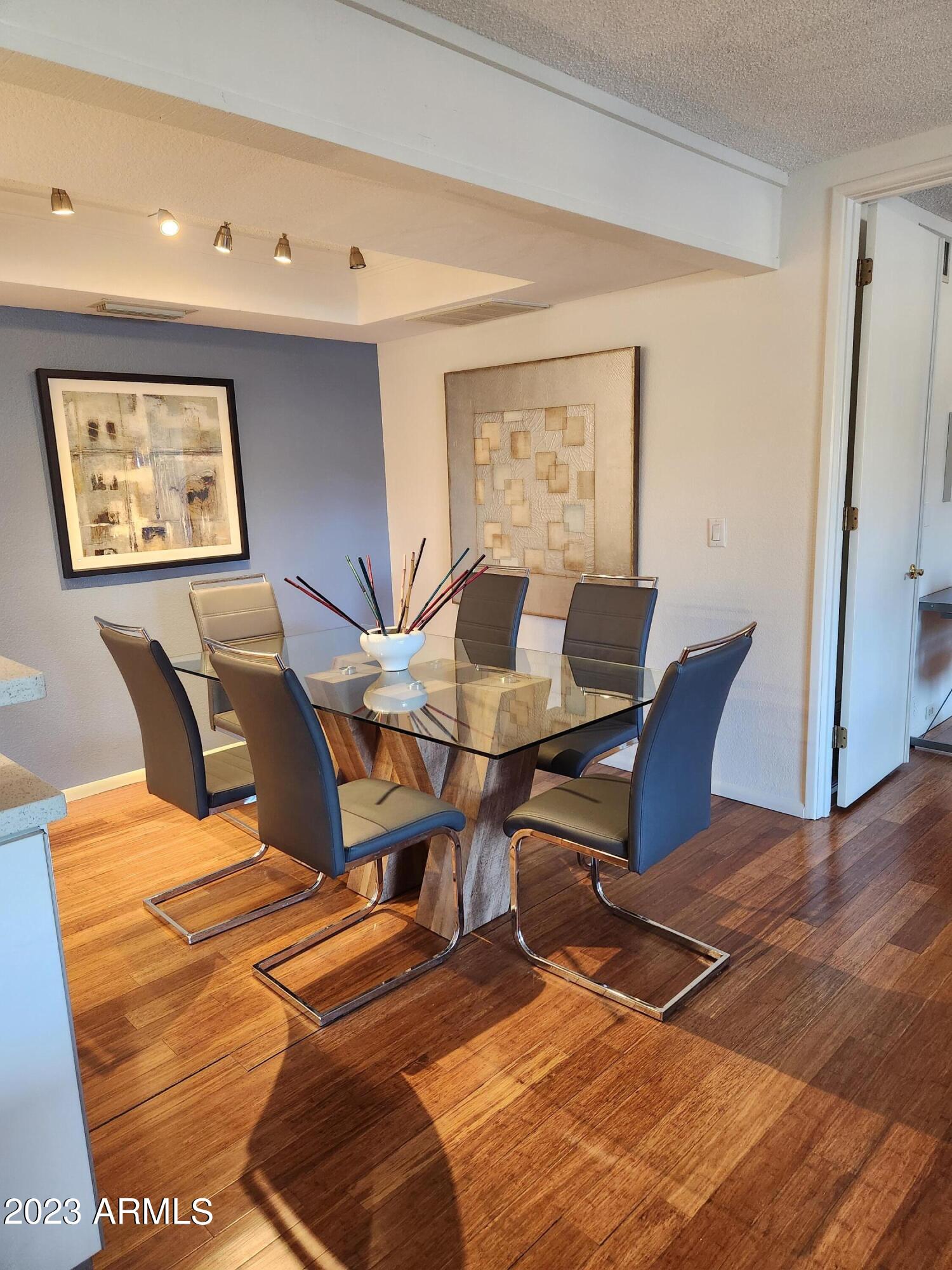 7557 N DREAMY DRAW Drive, 184
