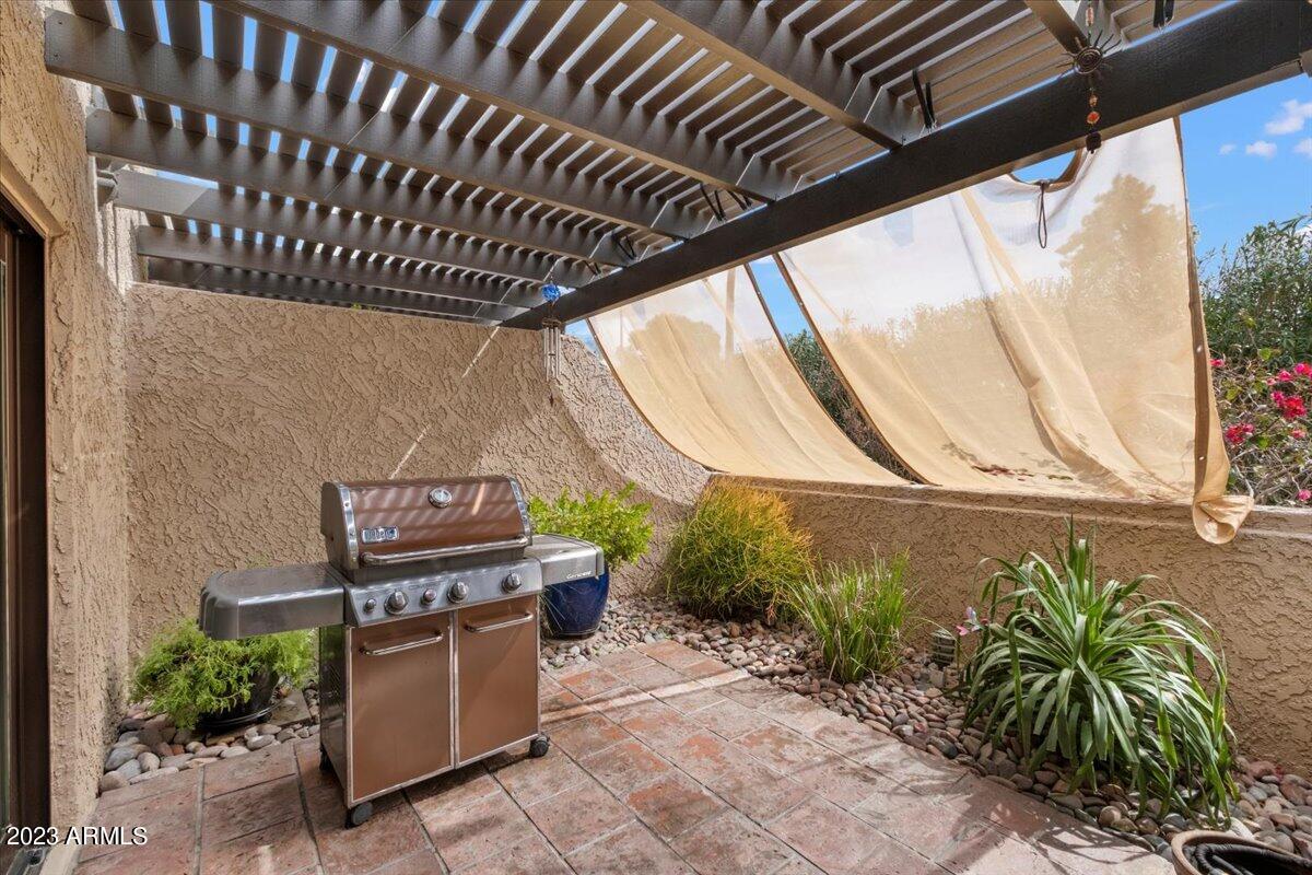 8100 E Vía Del Arbor