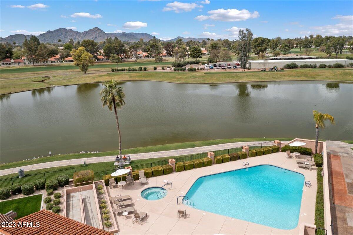 8100 E Vía Del Arbor