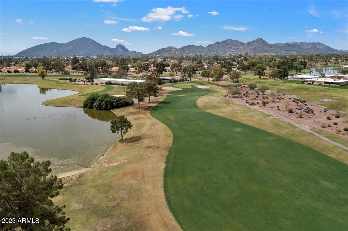 8100 E Vía Del Arbor