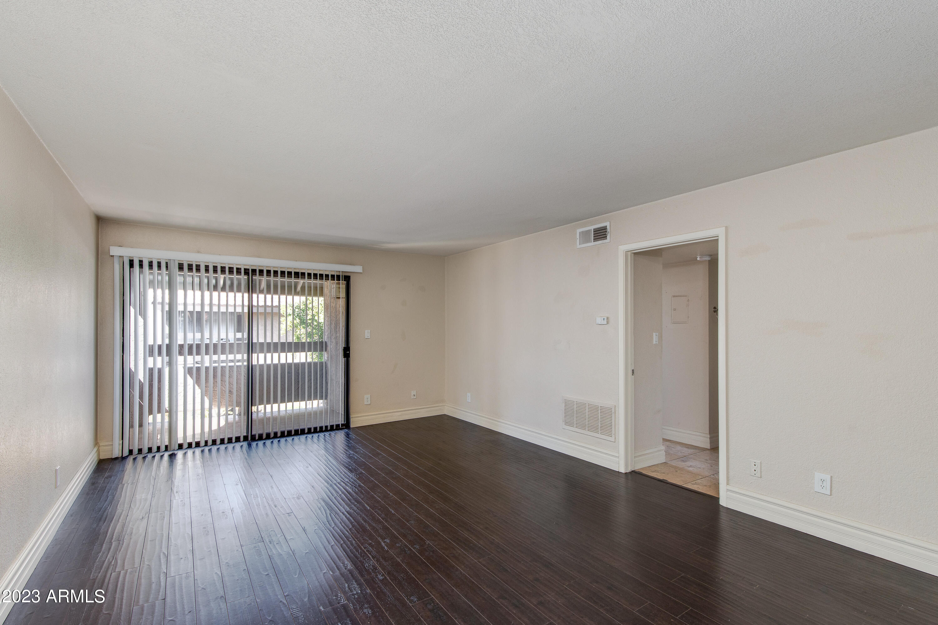 3825 E CAMELBACK Road, 216