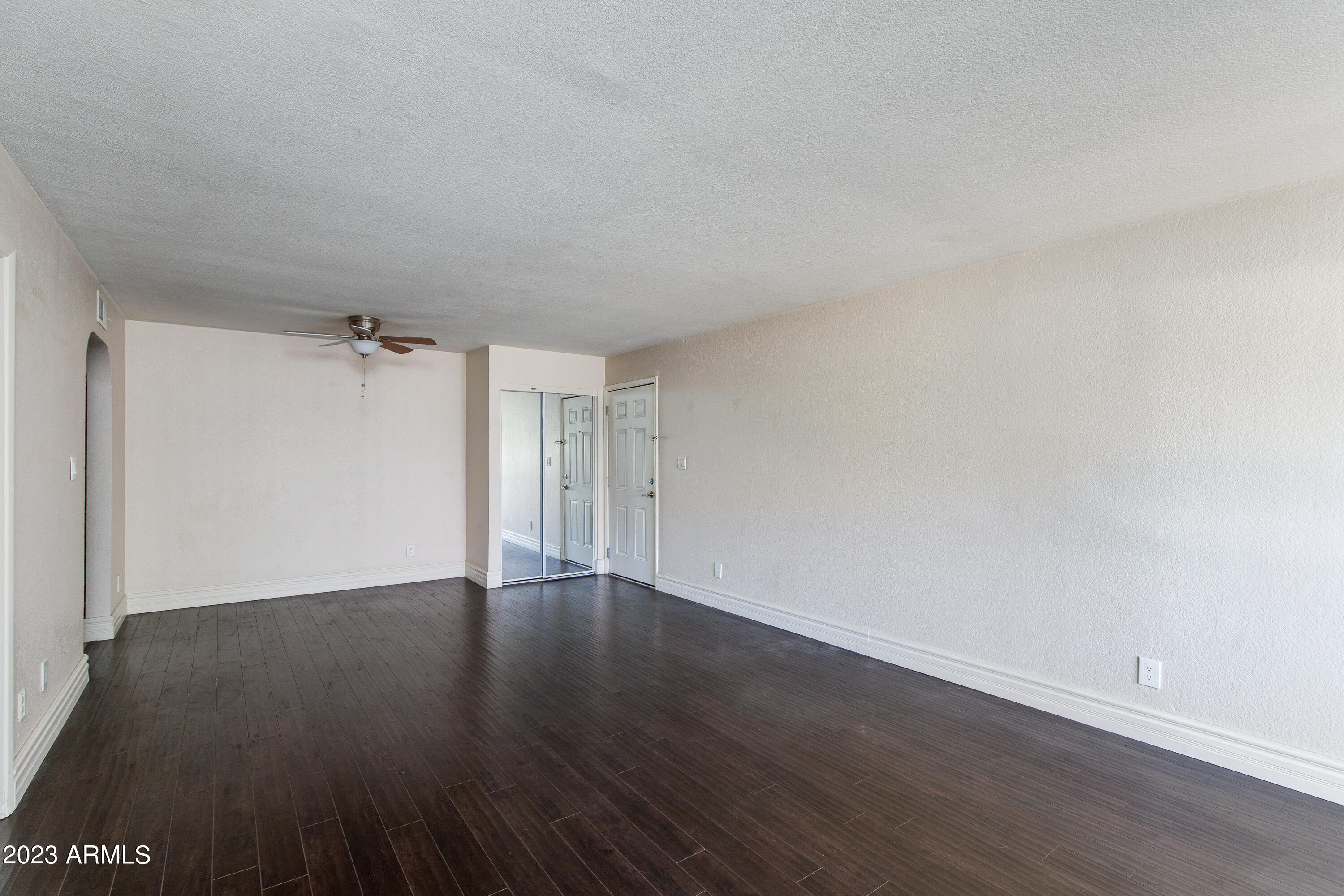 3825 E CAMELBACK Road, 216