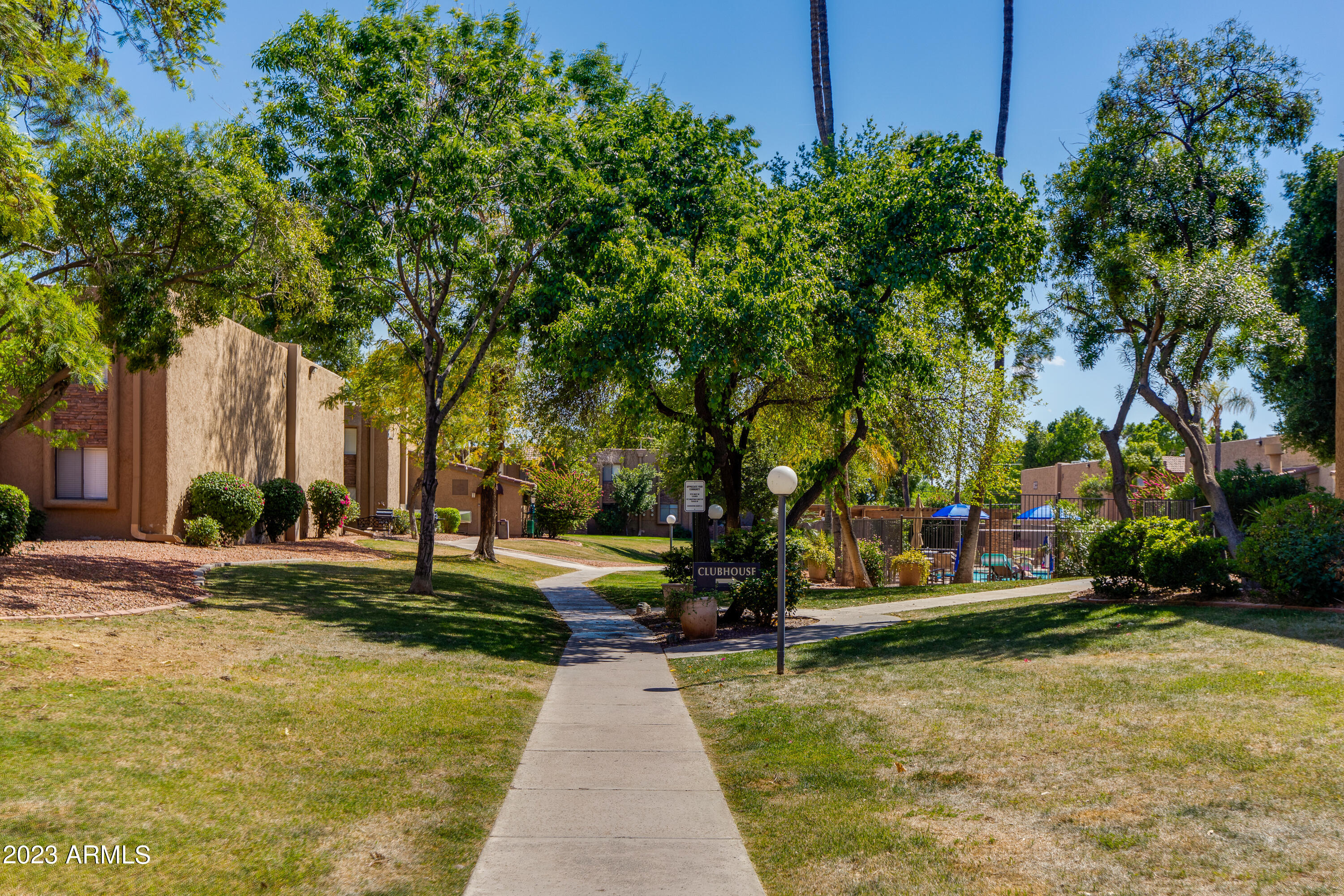 3825 E CAMELBACK Road, 216
