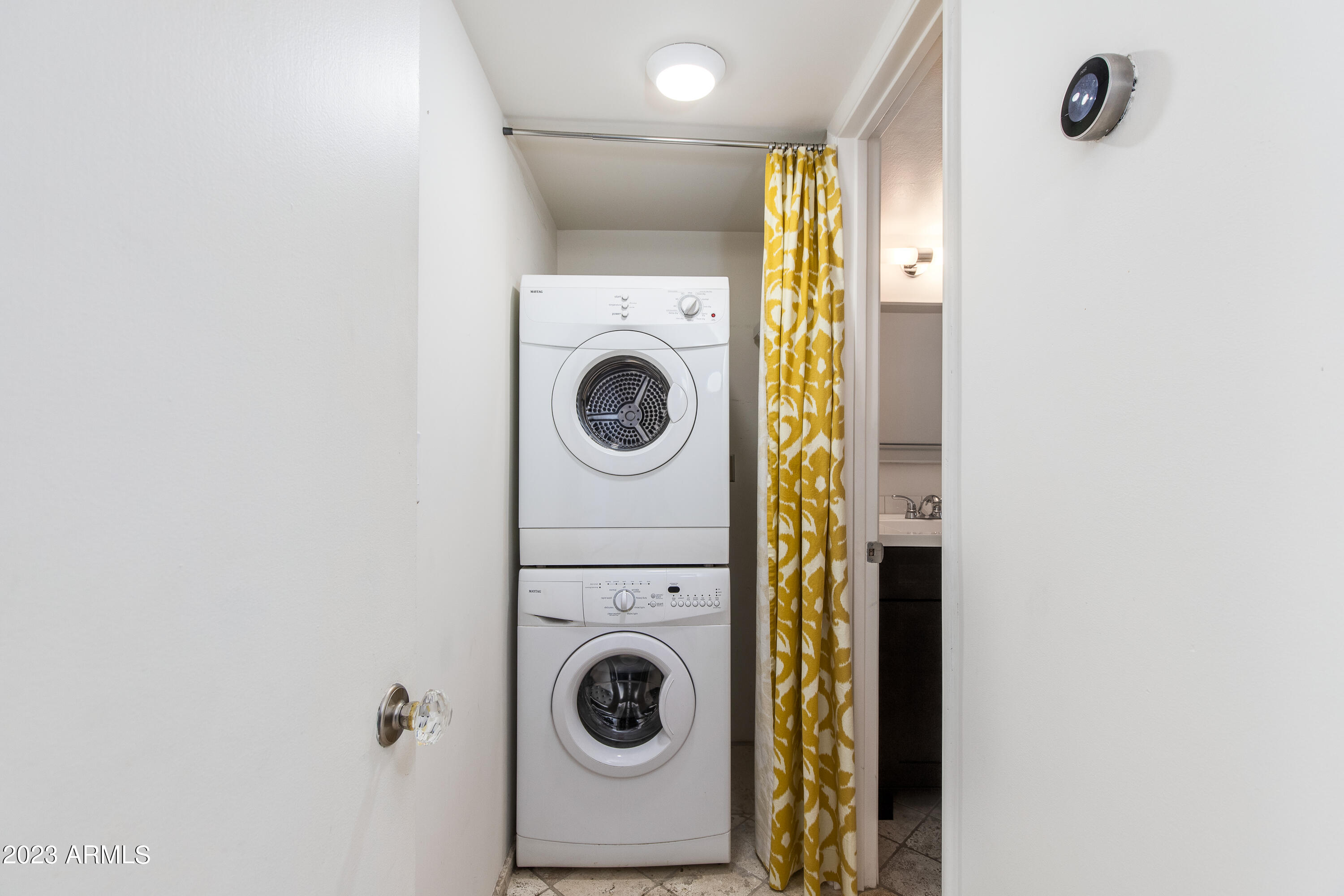 1441 E MARYLAND Avenue, 16