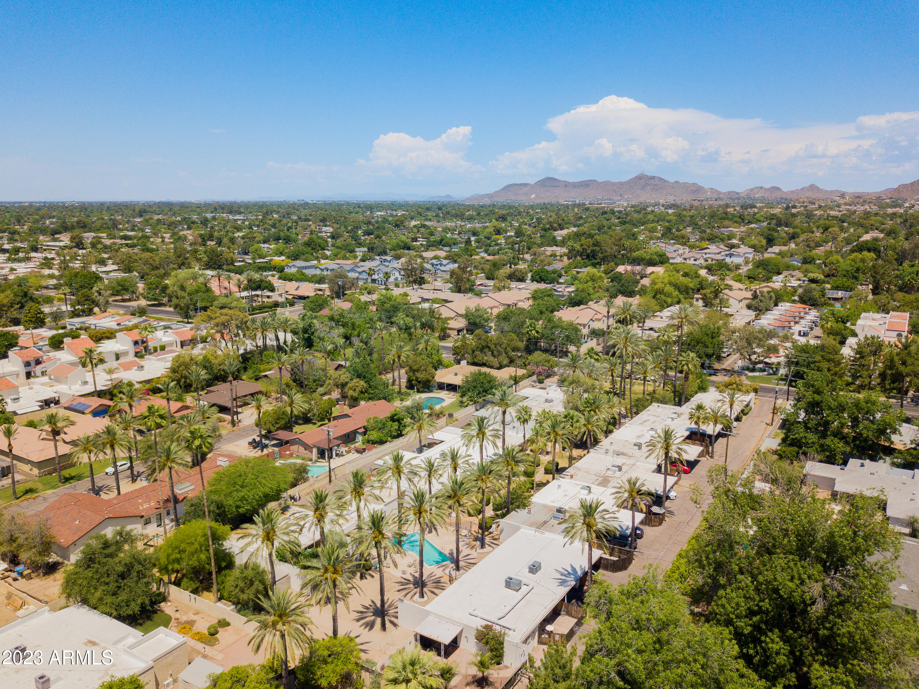 1441 E MARYLAND Avenue, 16