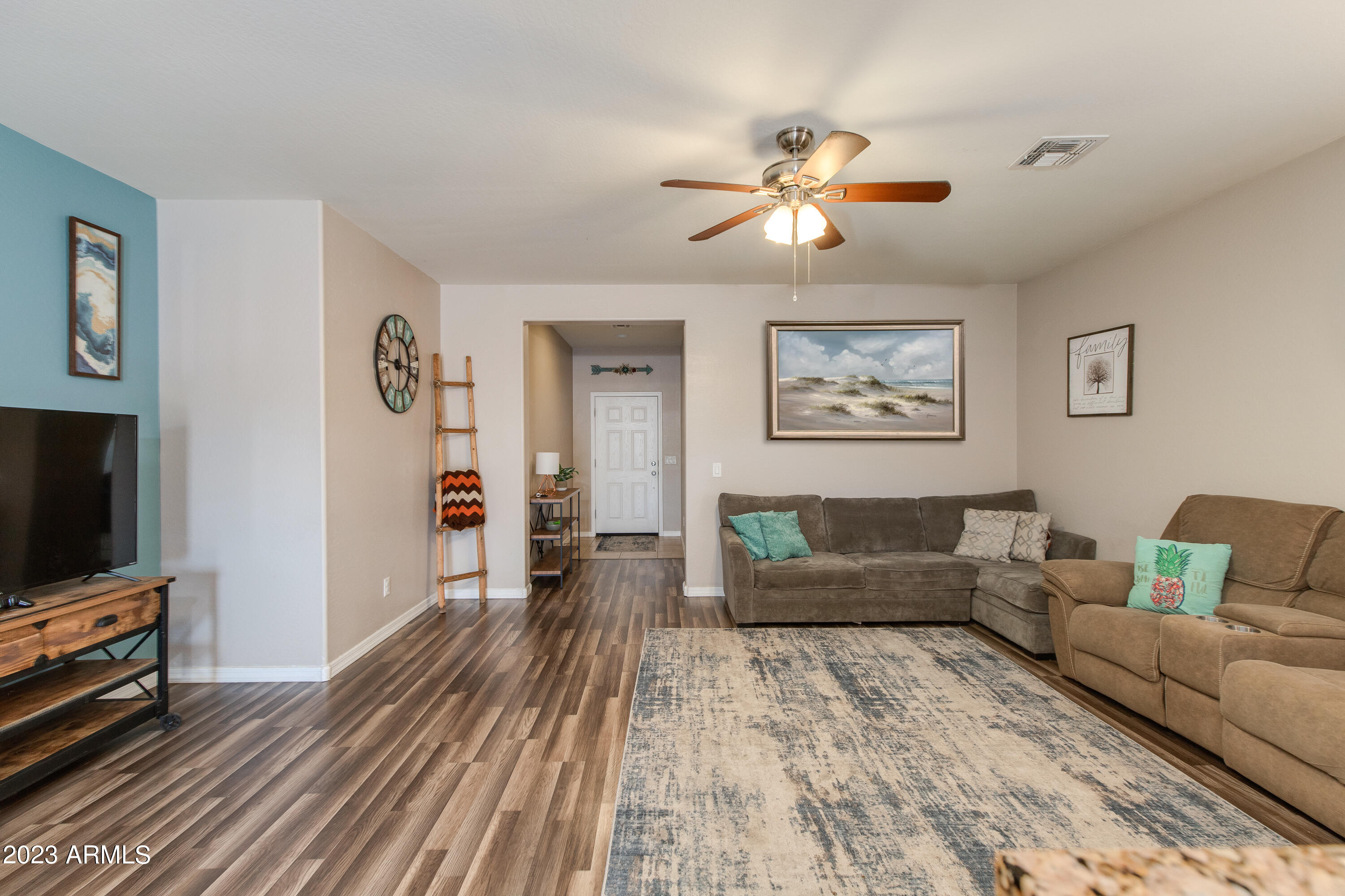41184 W CAPISTRANO Drive