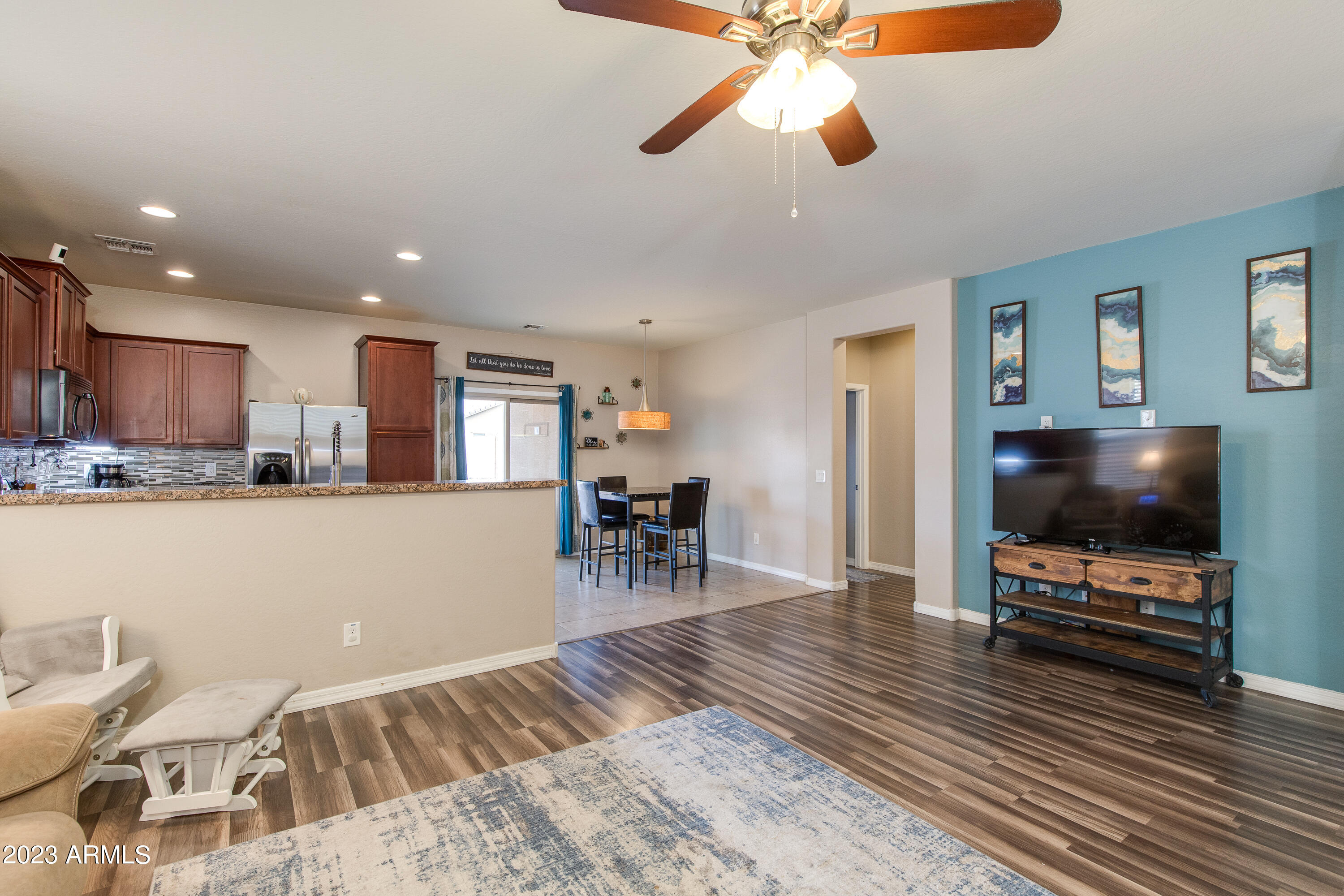 41184 W CAPISTRANO Drive