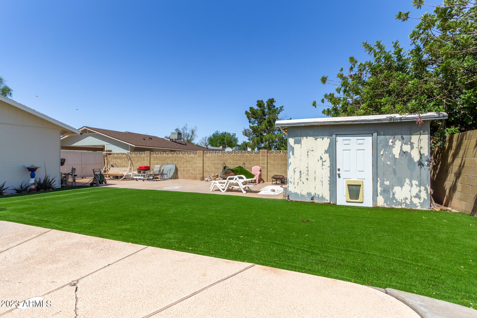 3228 E EMERALD Circle